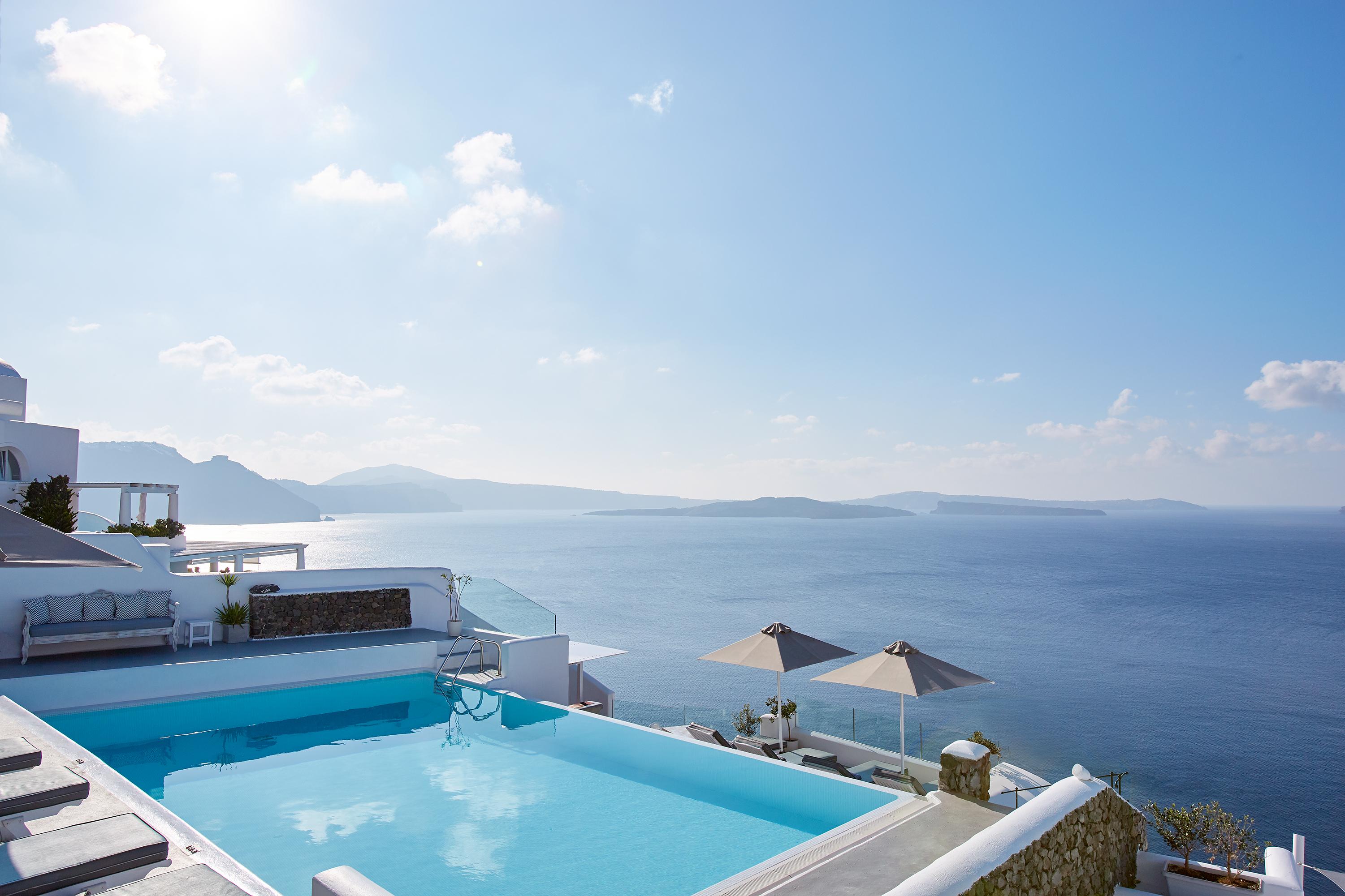 La Perla And - Adults Only 5*