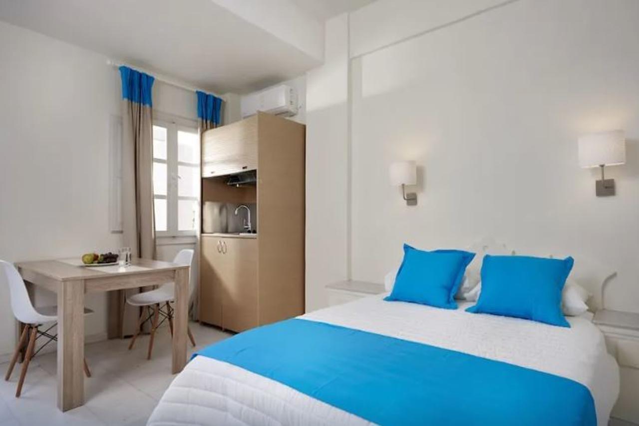 Terra Blue Santorini Kamari (Santorini)