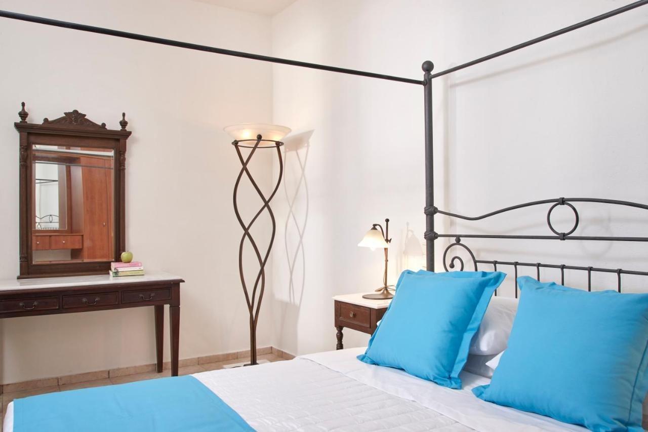 Terra Blue Santorini Kamari (Santorini)