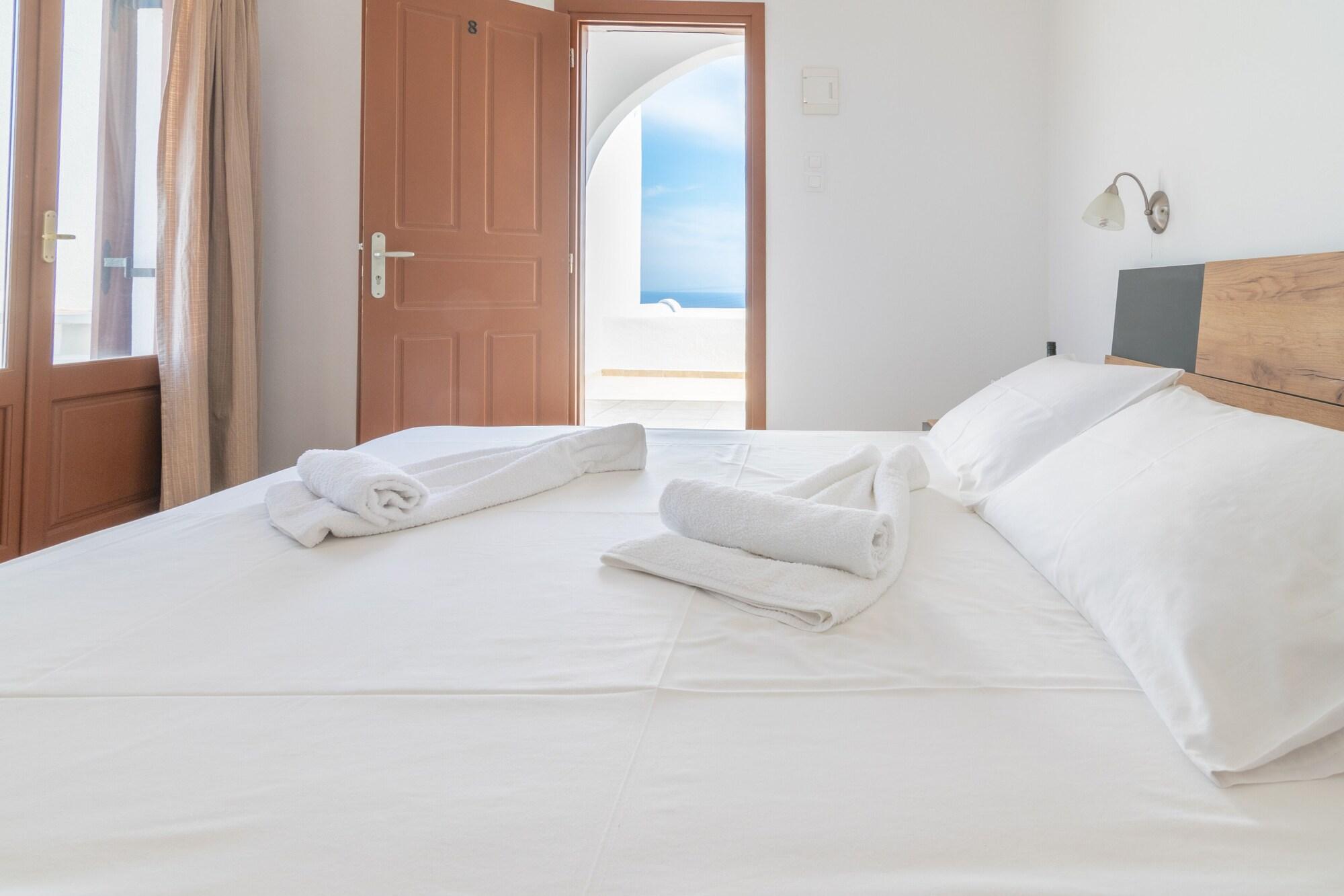 Hotel Adamastos
