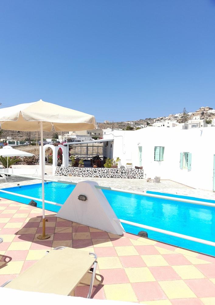 Adamastos 3* Akrotiri (Santorini)