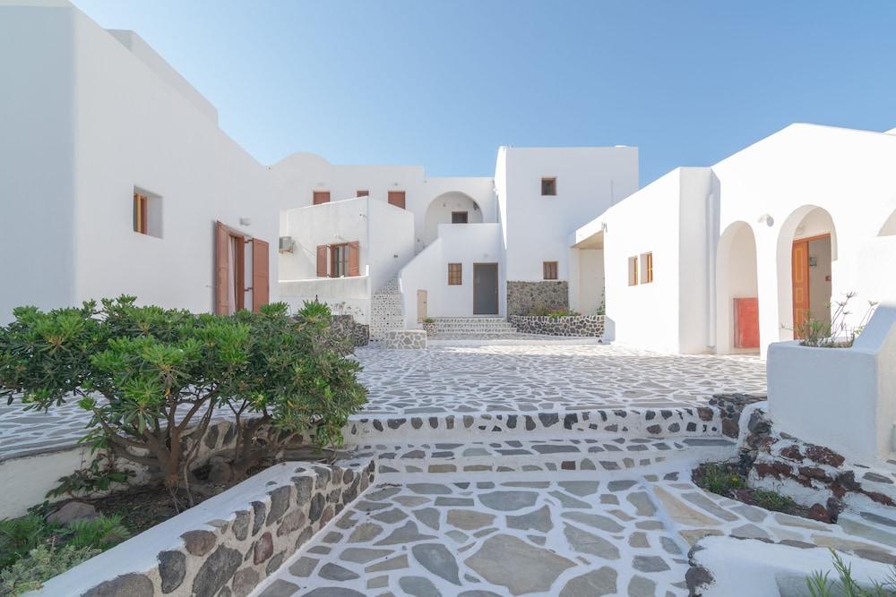 Hotel Adamastos Akrotiri (Santorini)