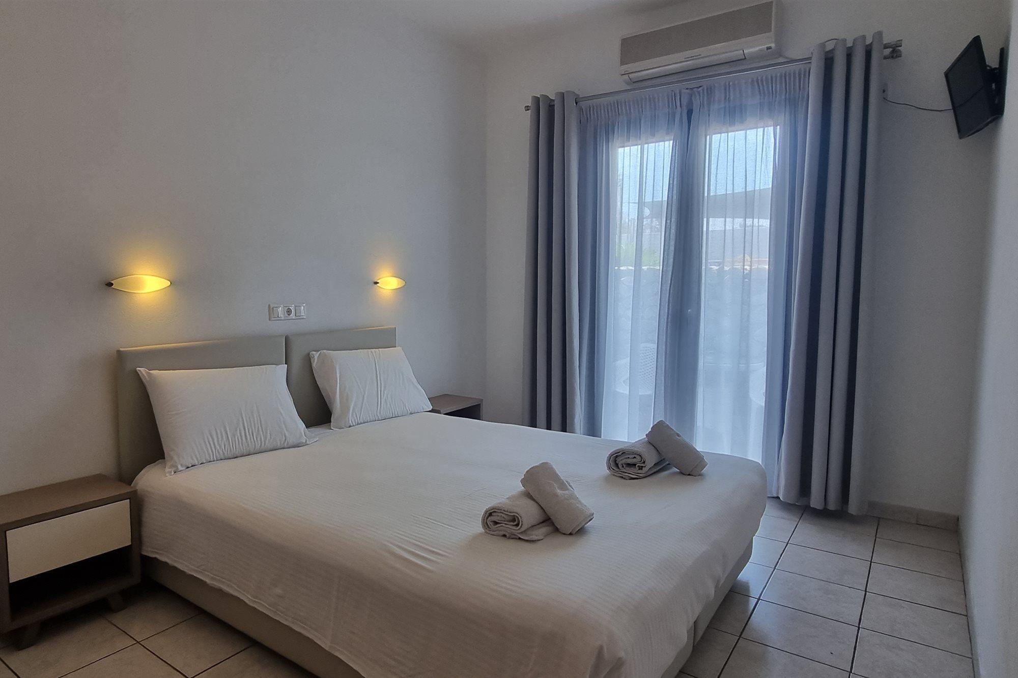 Hotel Horizon Kamari (Santorini)