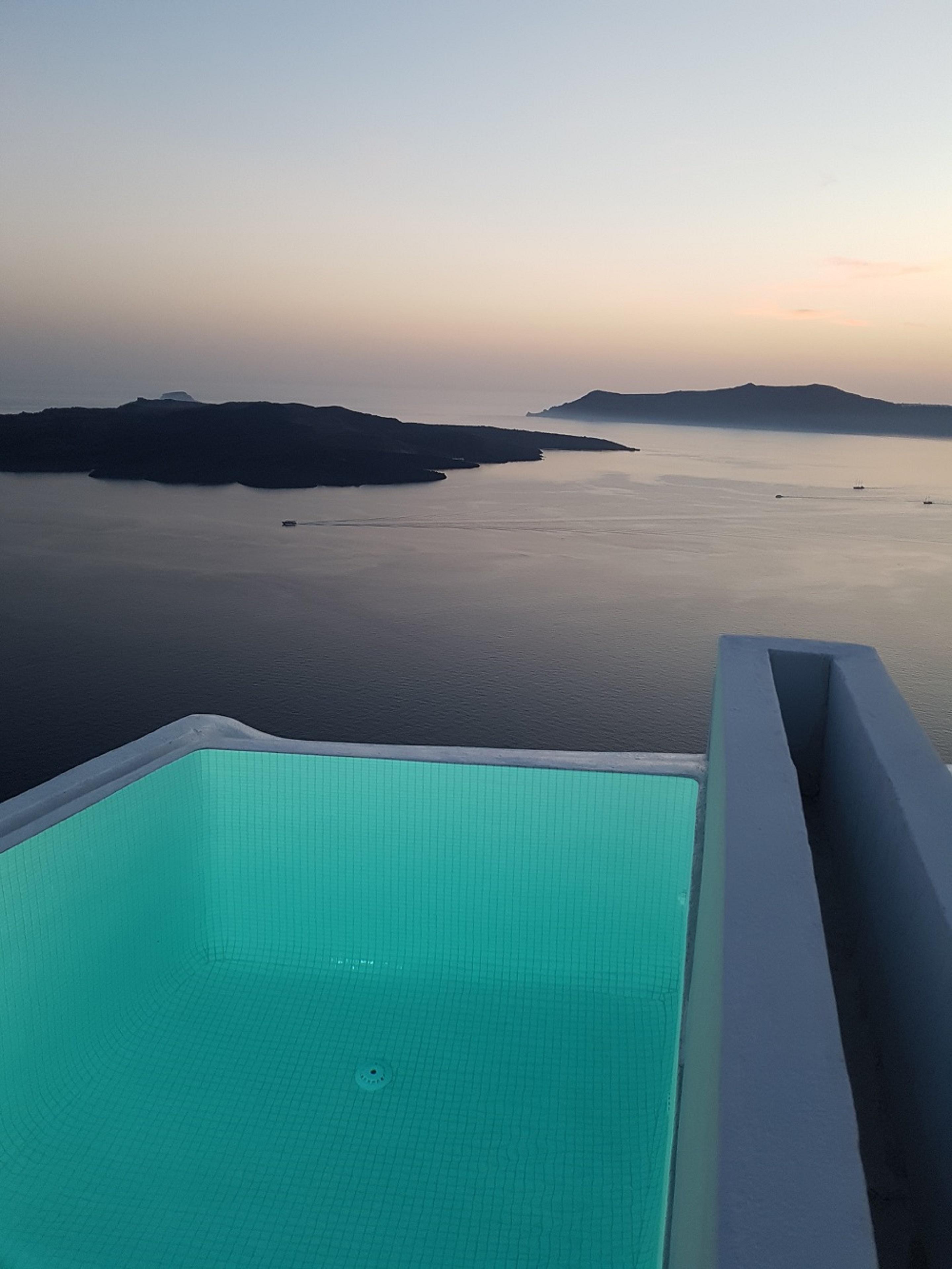 Adamant (adults Only) Fira (Santorini)
