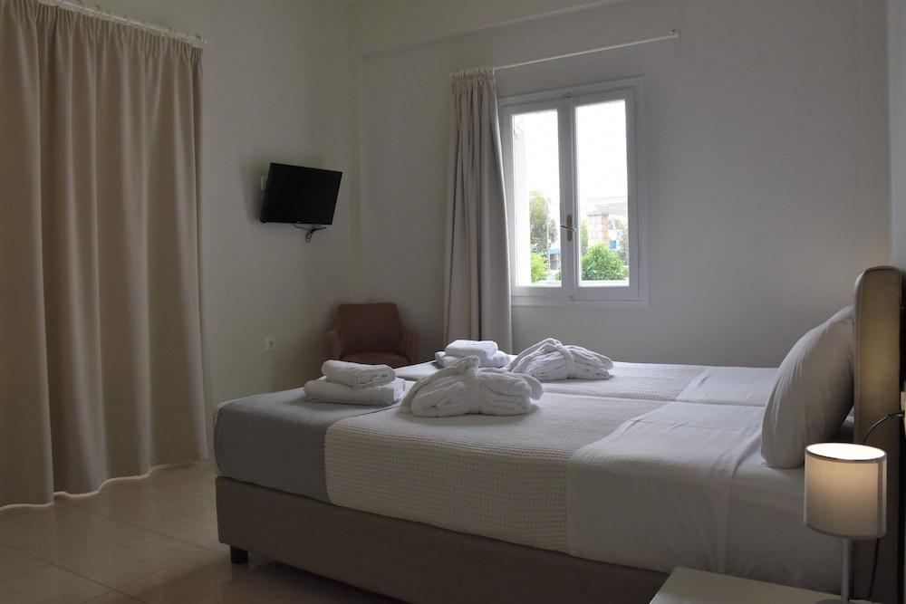 De Naxia 4* Perissa (Santorini)