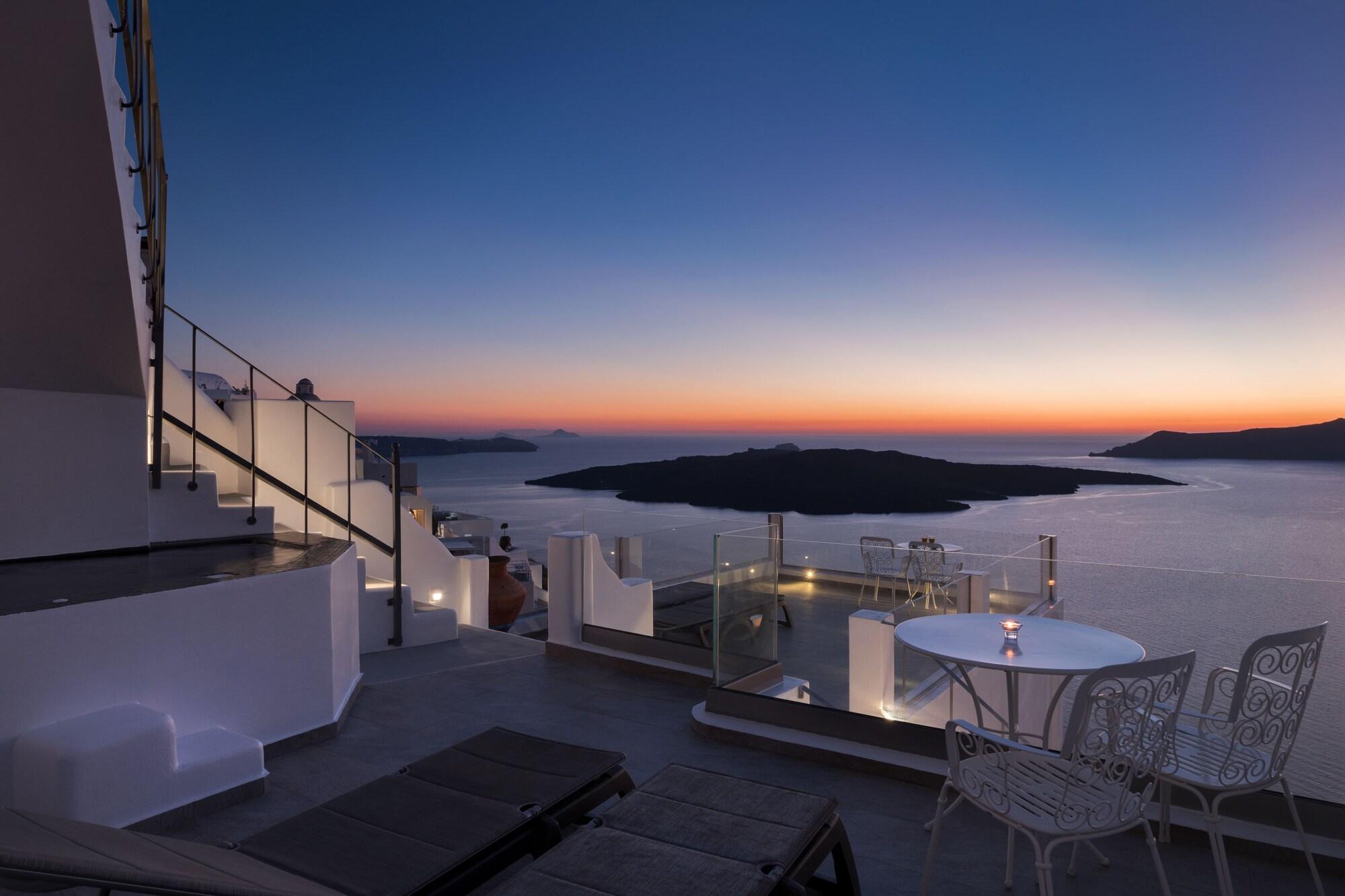 Hotel Renos Fira (Santorini)