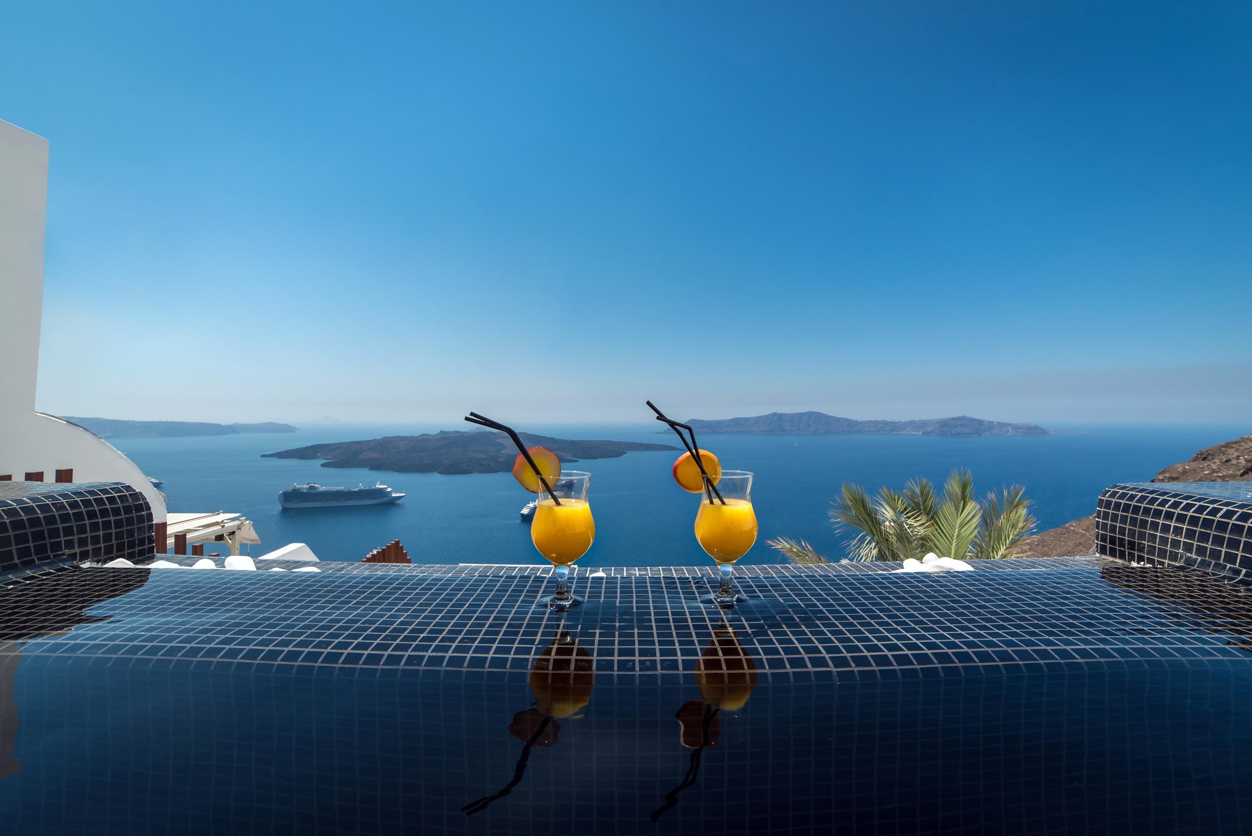 Daydream Luxury Fira (Santorini)