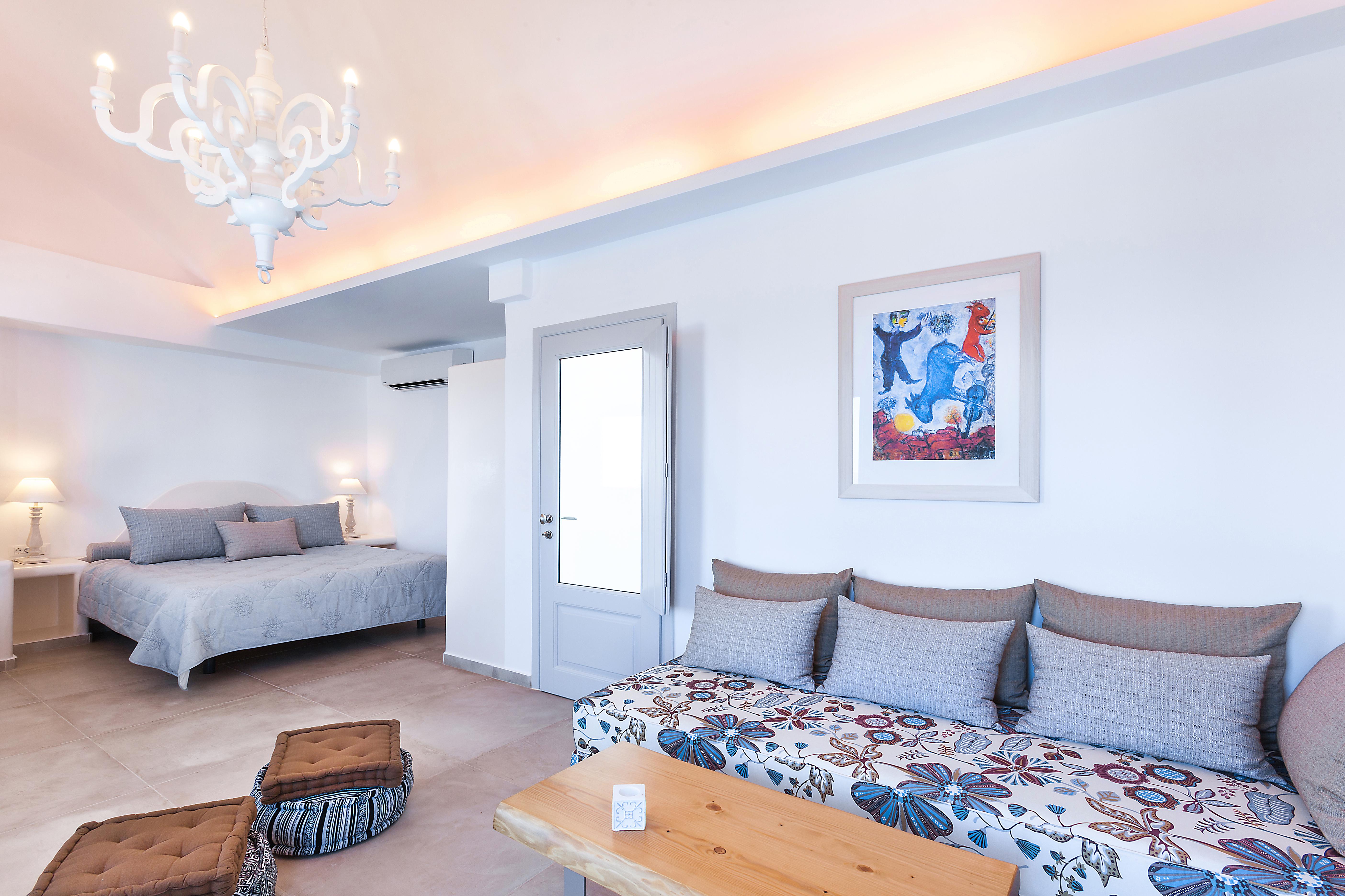 Santorini Secret Premium Hotel
