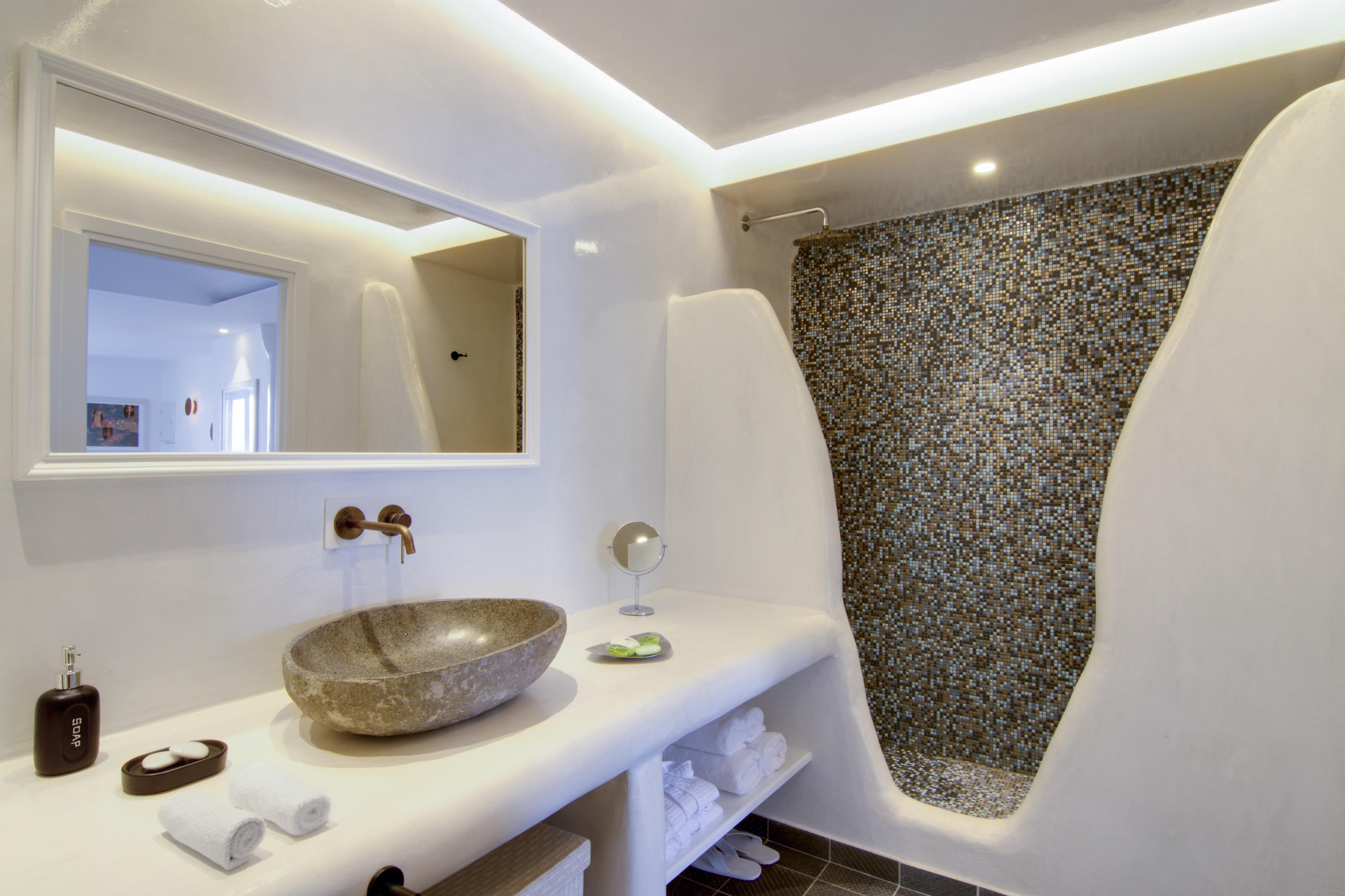 Secret Legend (adults Only) Oia (Santorini)