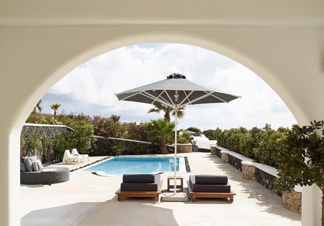 Aqua: Modern Santorini Retreat With Private Pool