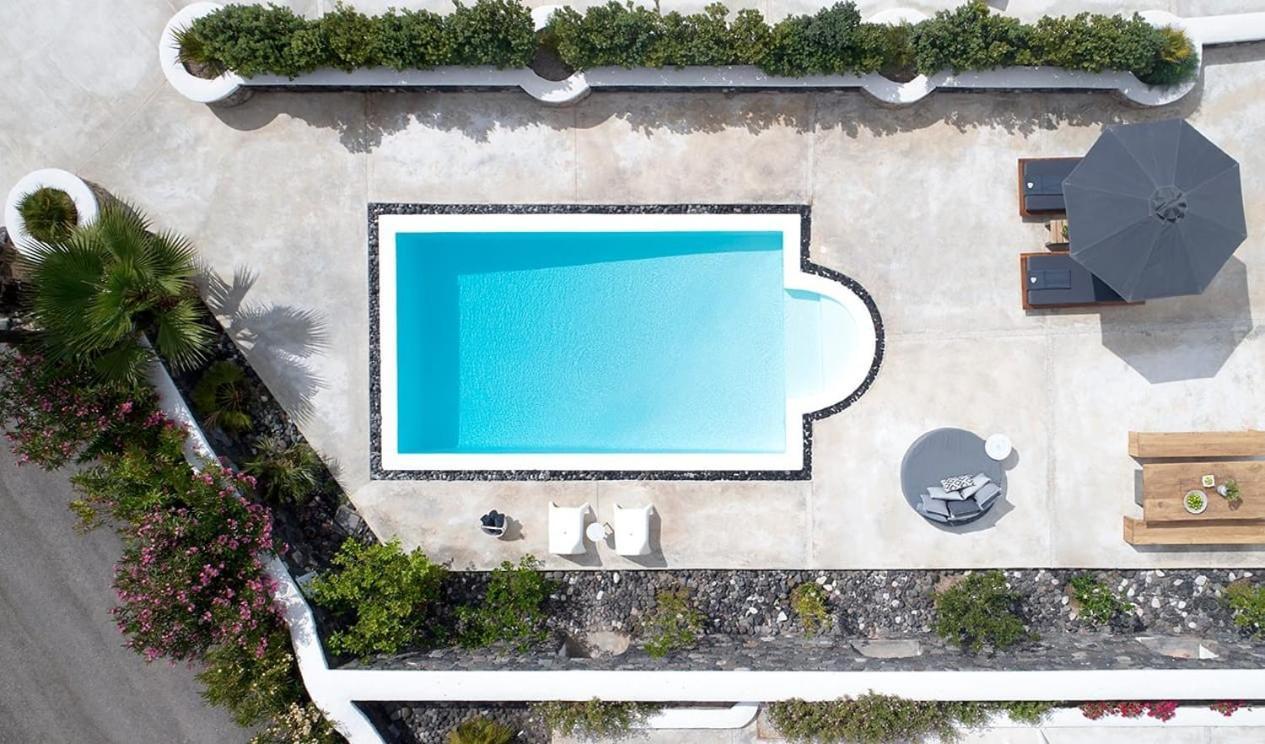 Aqua: Modern Santorini Retreat With Private Pool Villa *