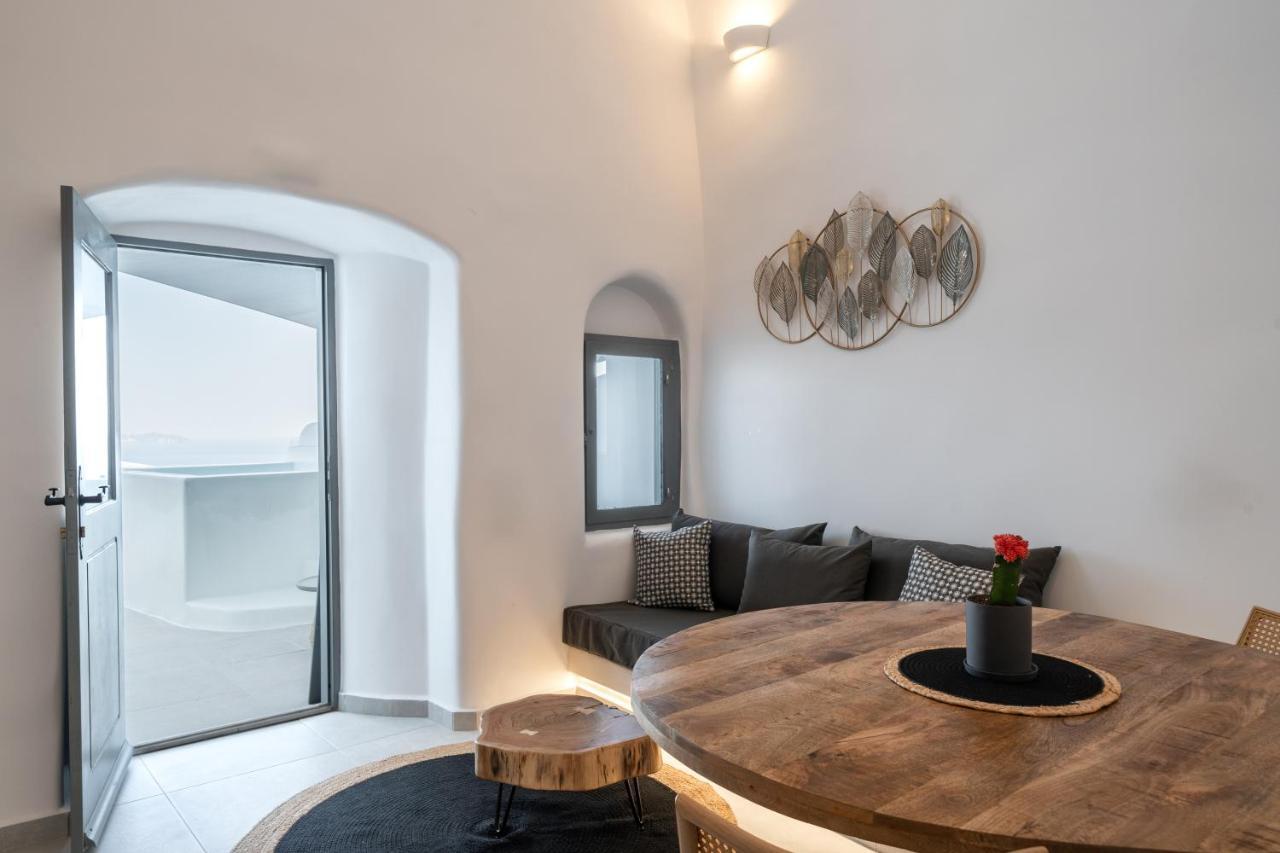 Bligos Oia (Santorini)