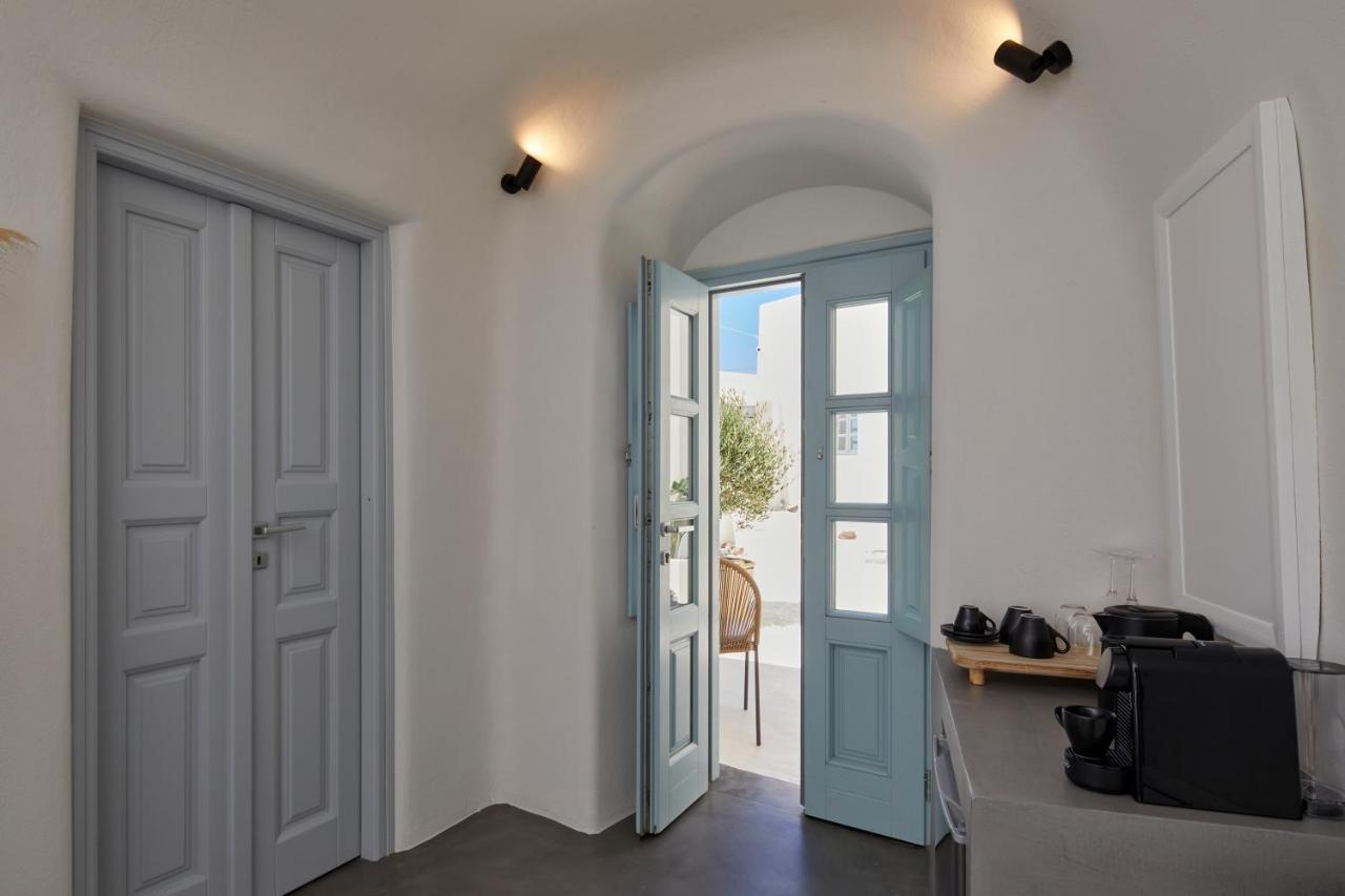 Arxegono Cave Santorini Hotel *