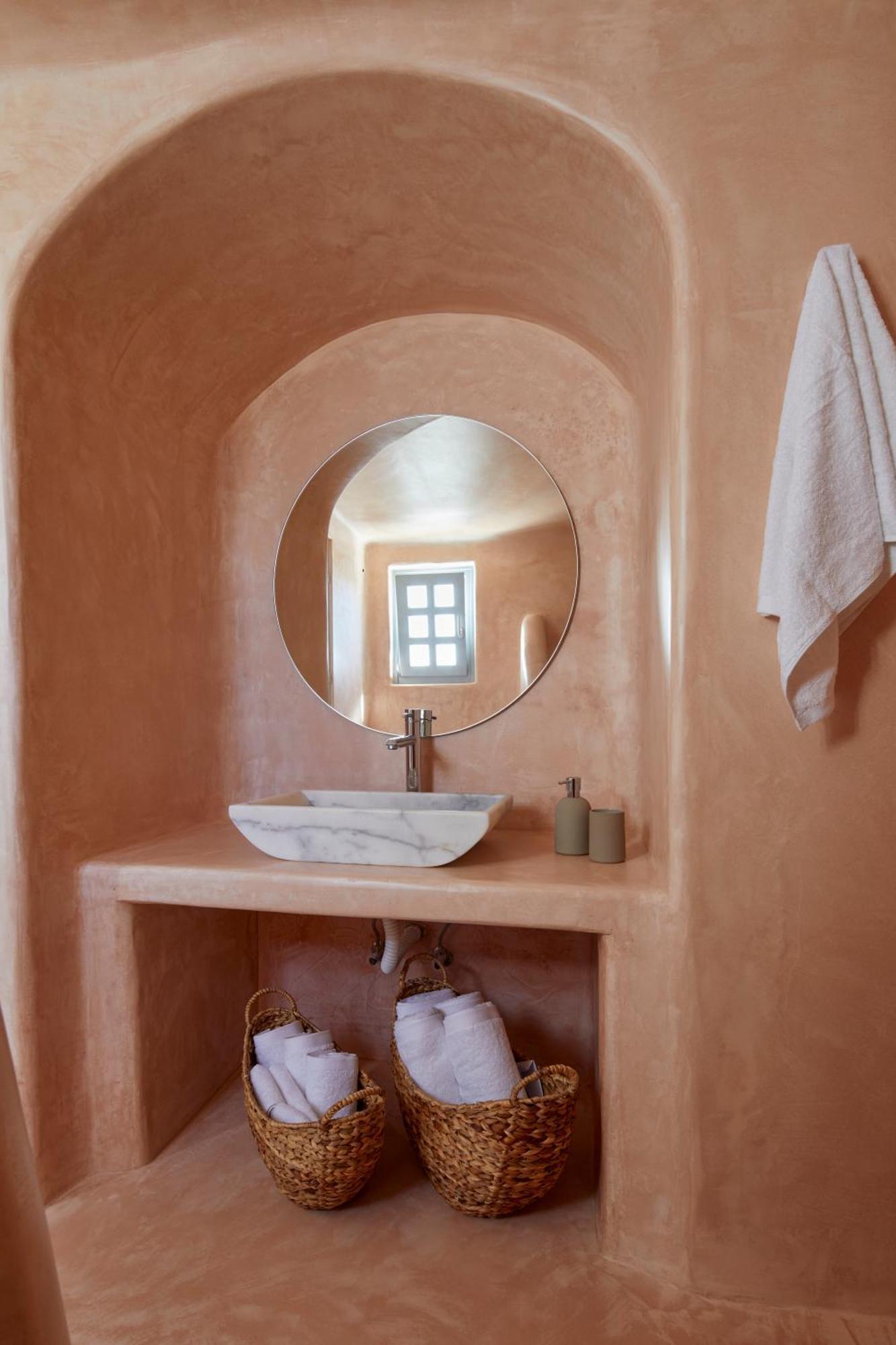 Arxegono Cave Santorini Hotel Pyrgos Kallistis