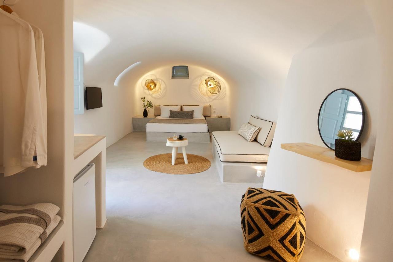 Arxegono Cave Santorini *