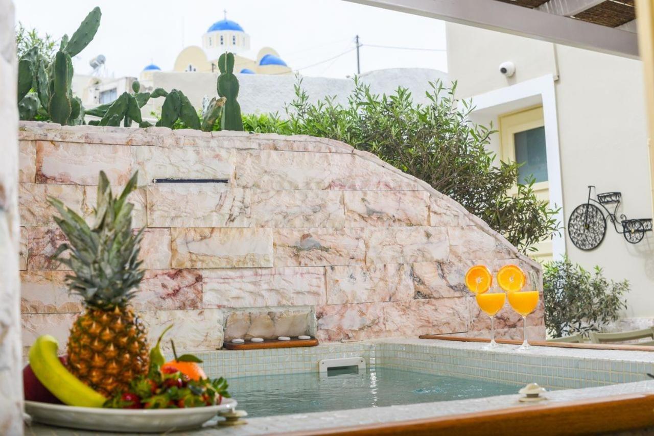 Family Villa Shs Fira Santorini *
