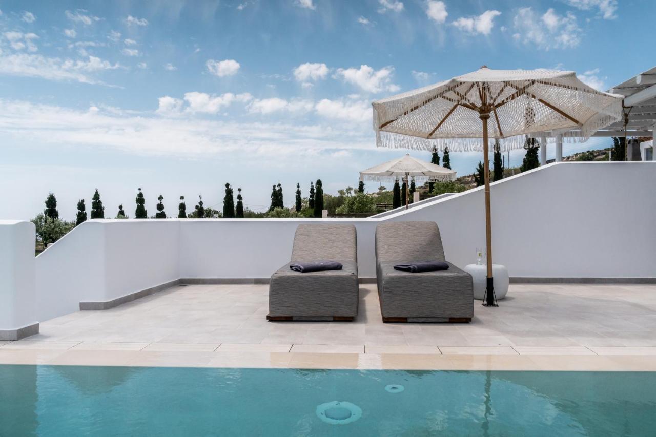 Arotron Santorini Bed & Breakfast