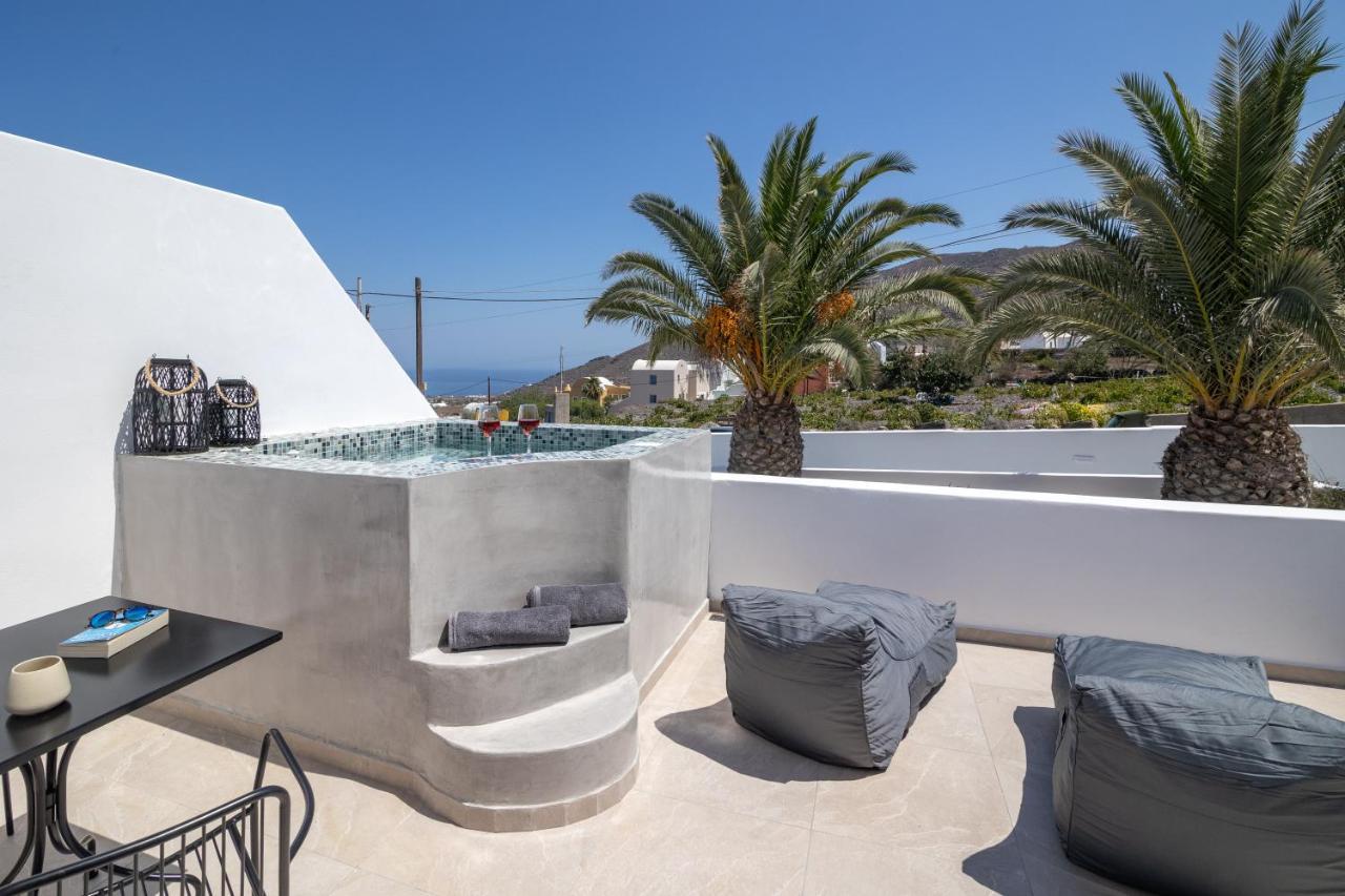 Theophrasti * Foinikia (Santorini)