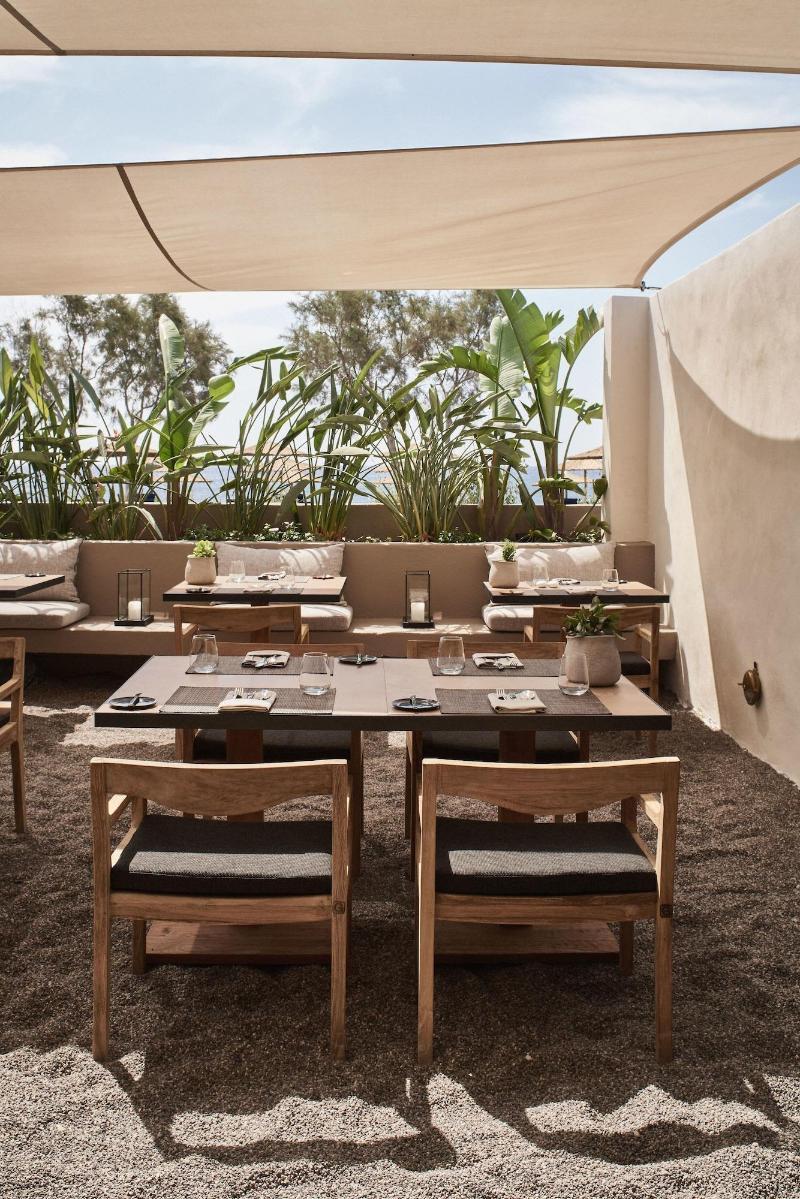 Istoria, A Member Of Design Perivolos (Santorini)