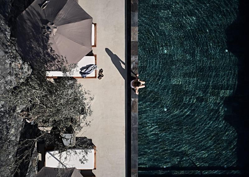 Istoria, A Member Of Design Hotel Perivolos (Santorini)