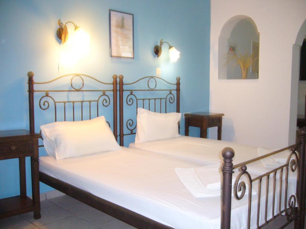 San Efrem 2* Perissa (Santorini)