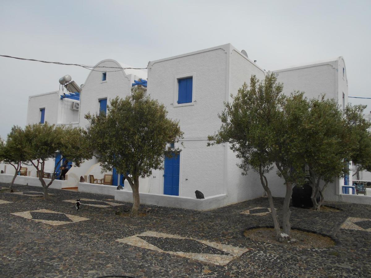 The Three Anchors Hotel *