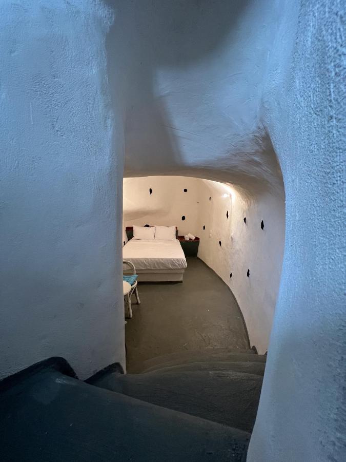 Thirasia Hotel Fira (Santorini)