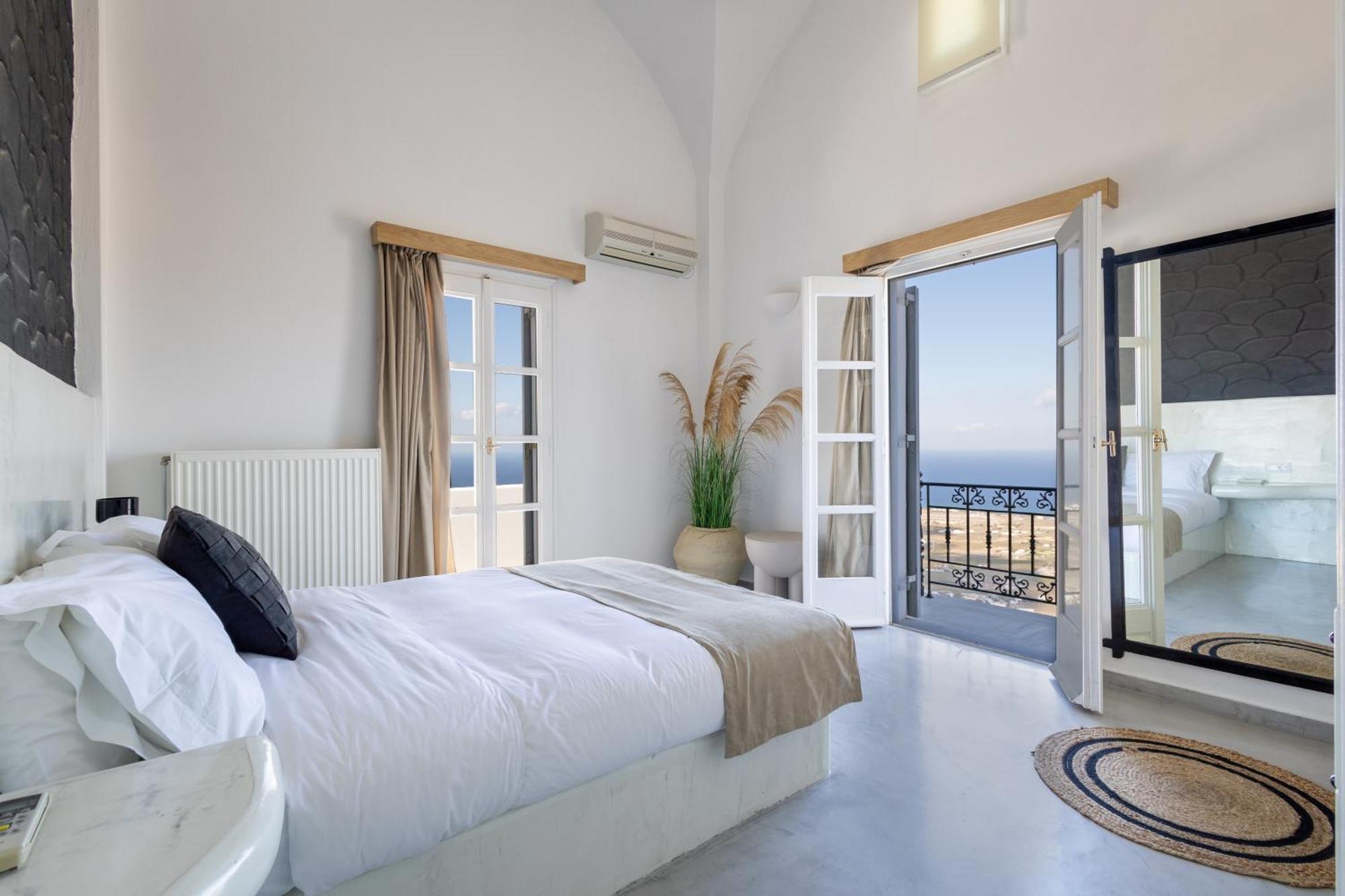 Bluewhite & Santorini *