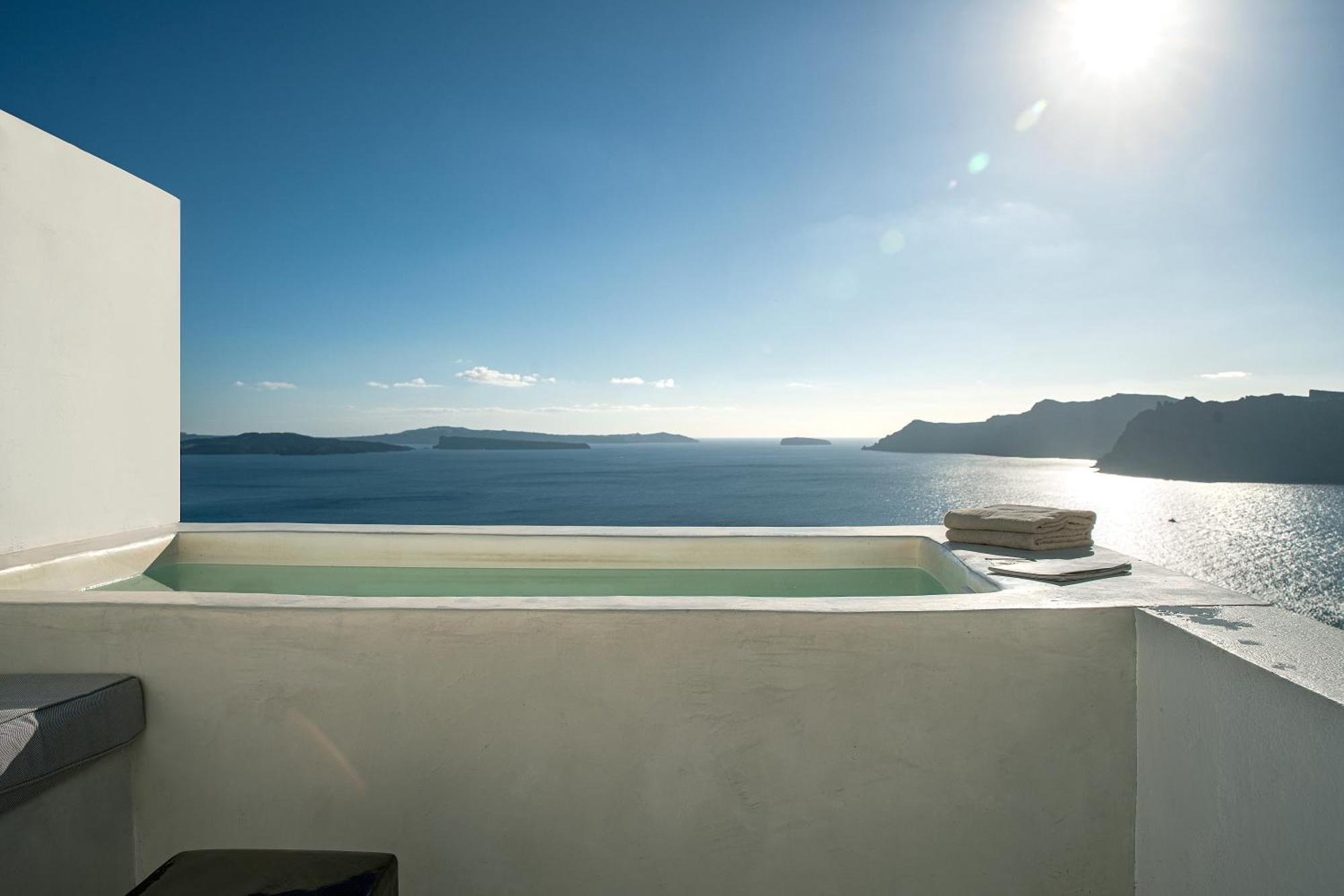 Big Blue By Caldera Villa Oia (Santorini)