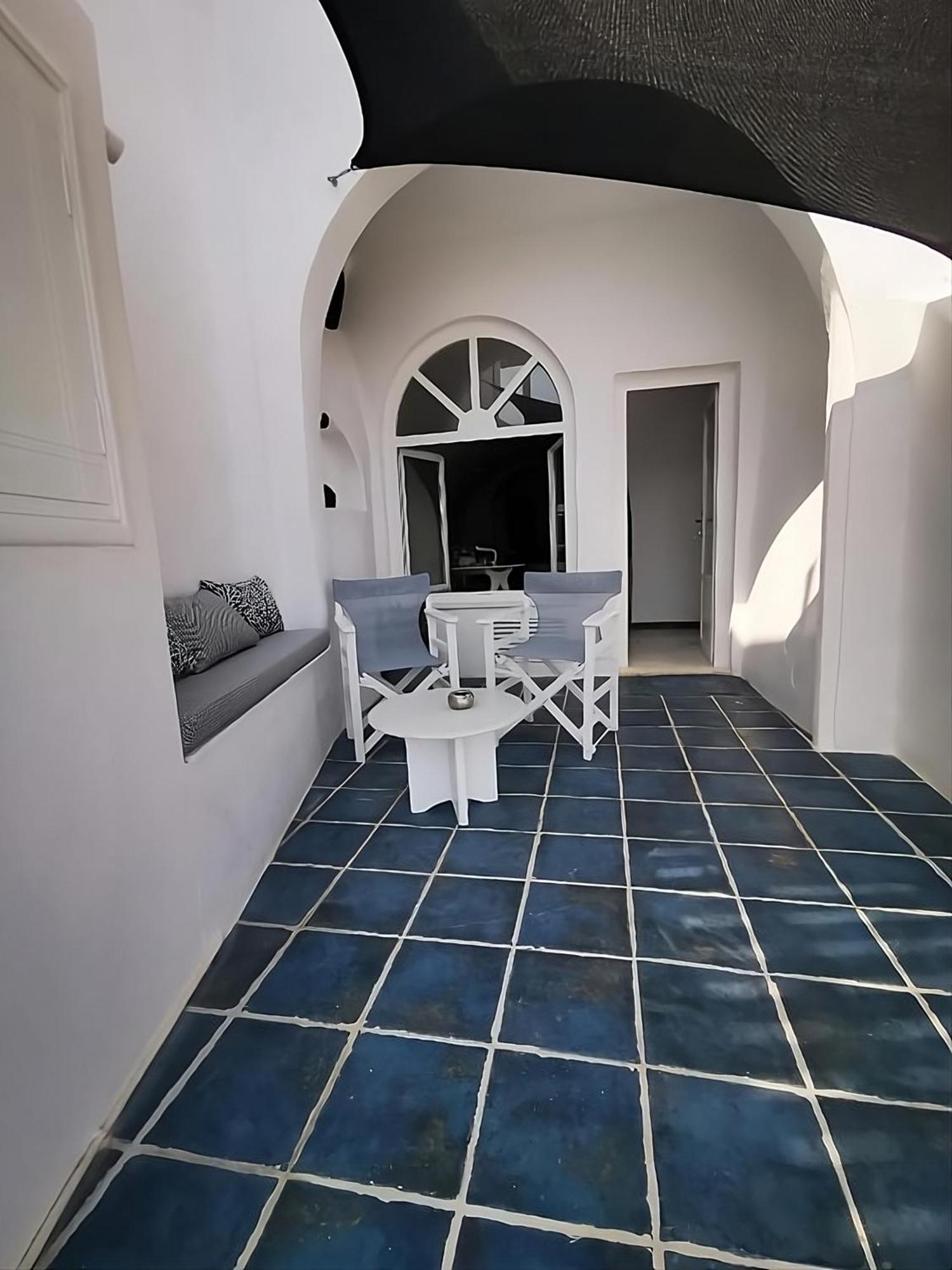 Zenith Blue Traditional 3* Imerovigli (Santorini)