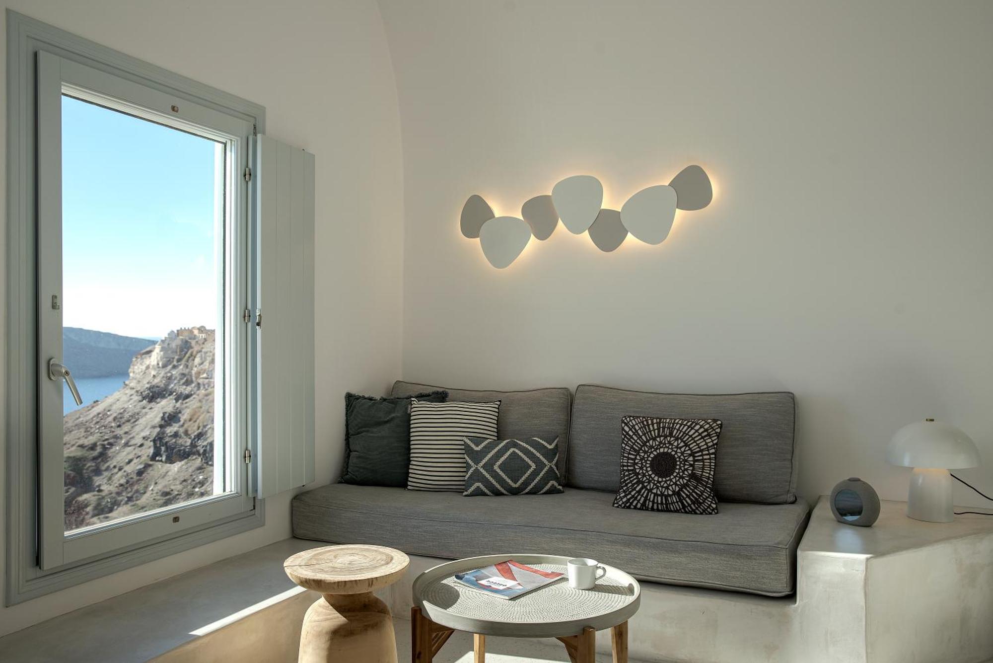 Big Blue By Caldera Villa Oia (Santorini)