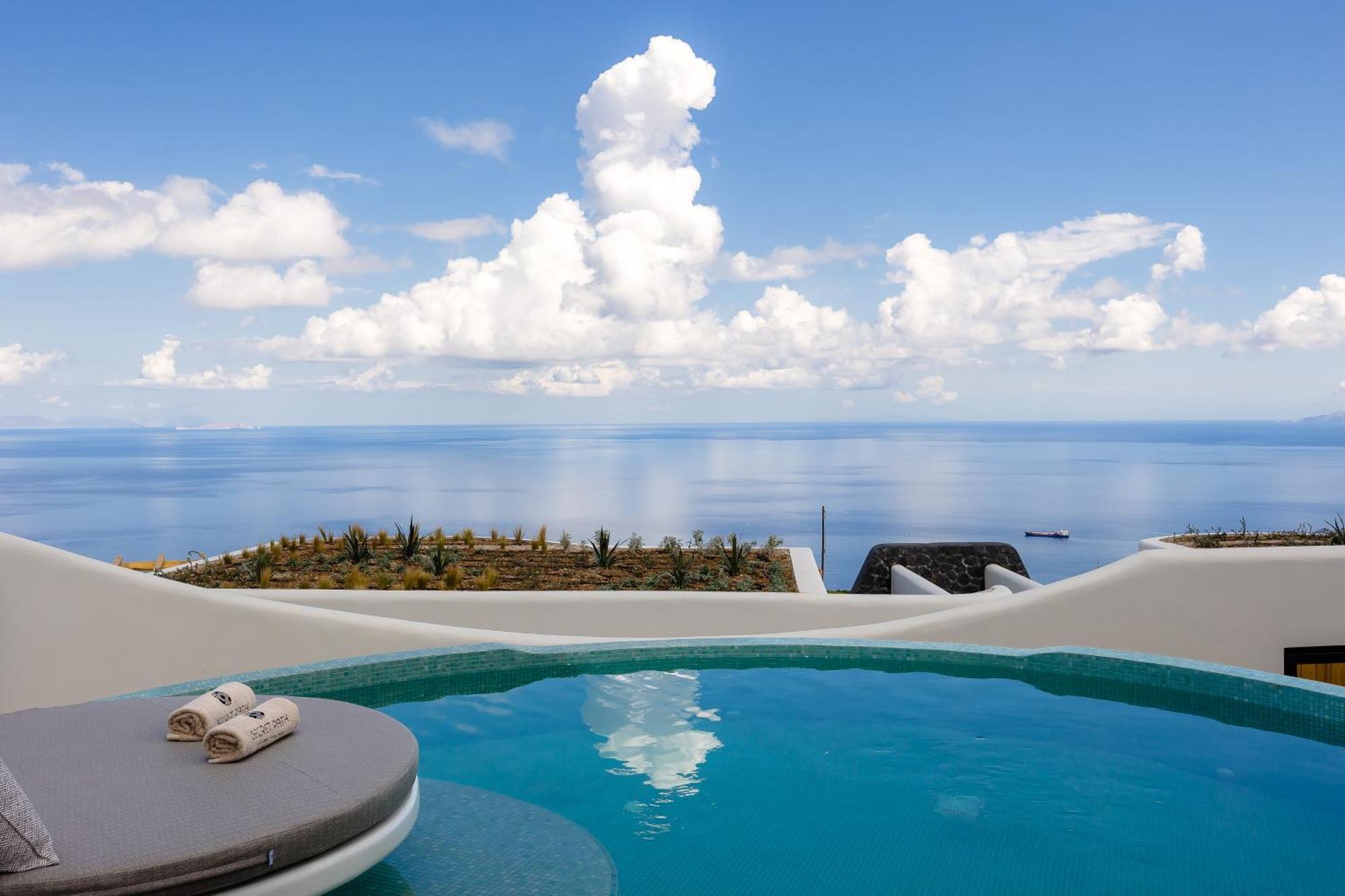 Villa Secret Path Luxury