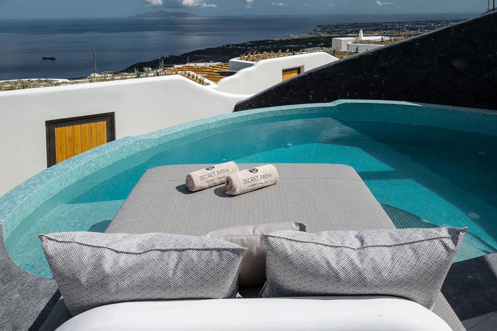 Villa Secret Path Luxury
