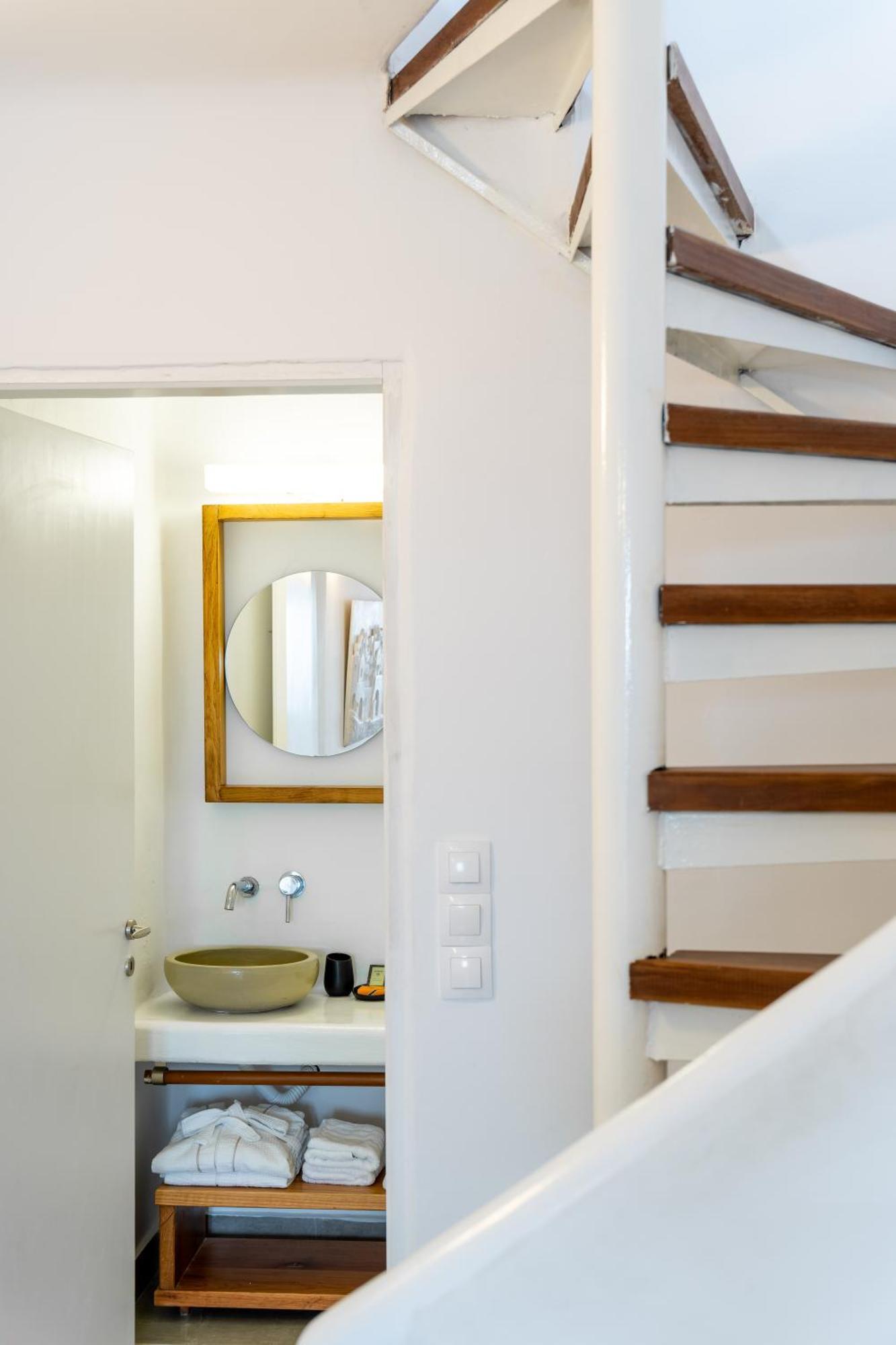 Amaze Hotel 5*