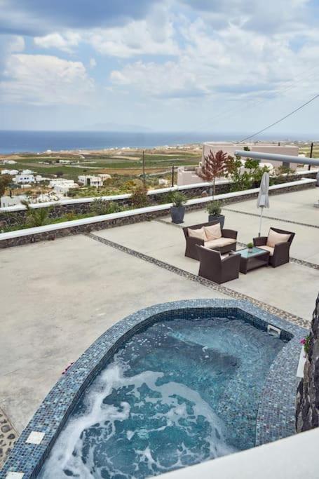 D' Amigos Superior Cave House With Outdoor Hottub Apartment Vourvoulos