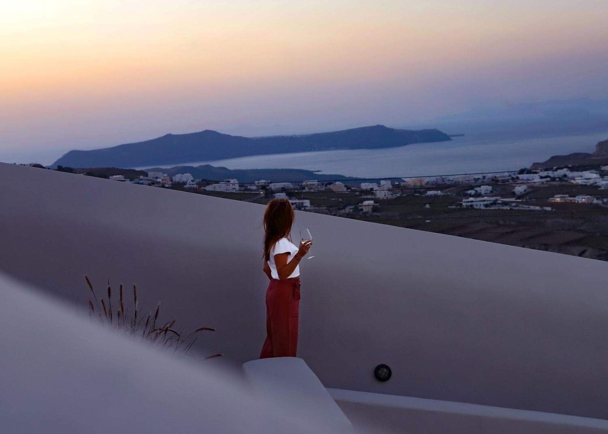 Arxegono Cave Santorini *