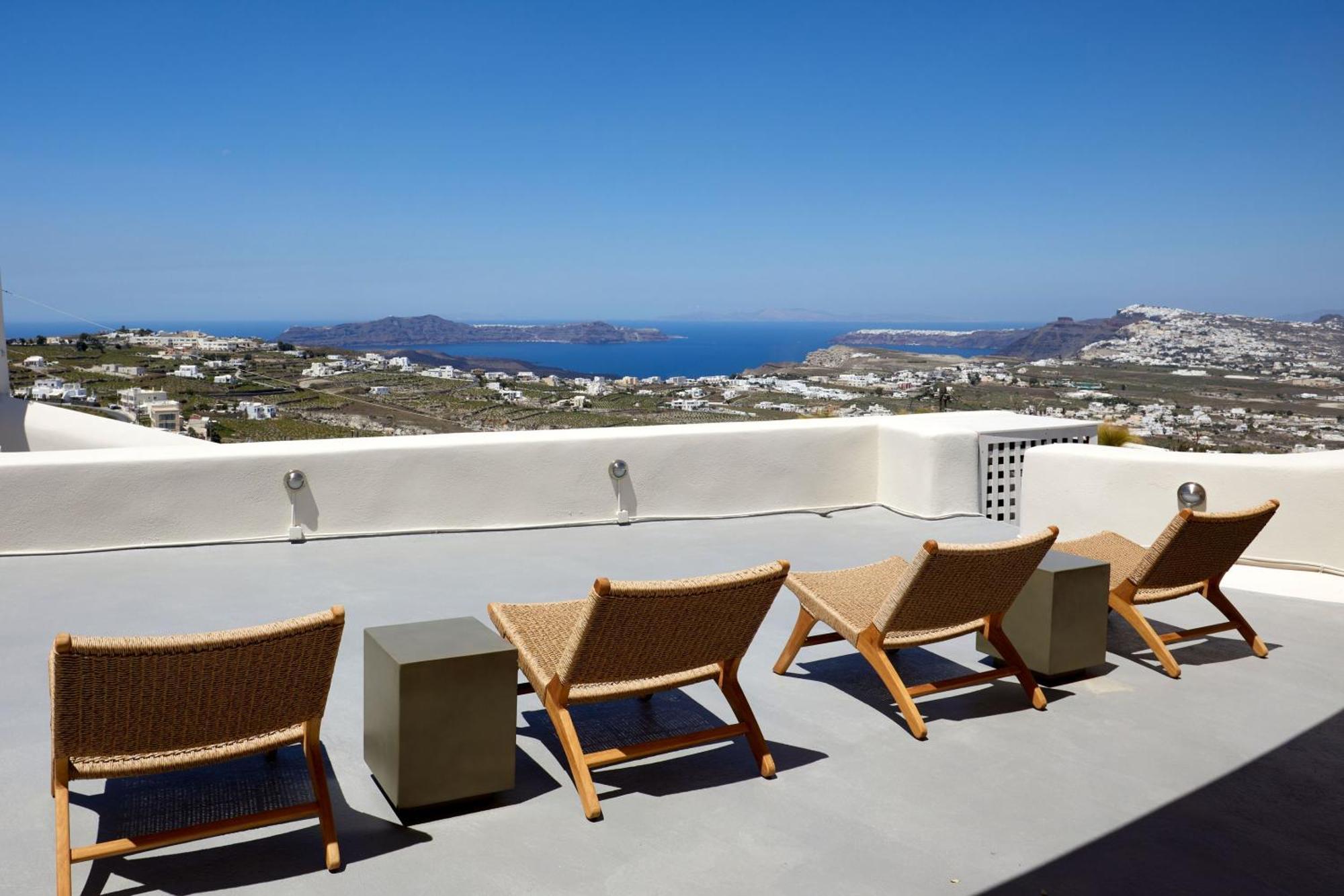 Arxegono Cave Santorini Hotel