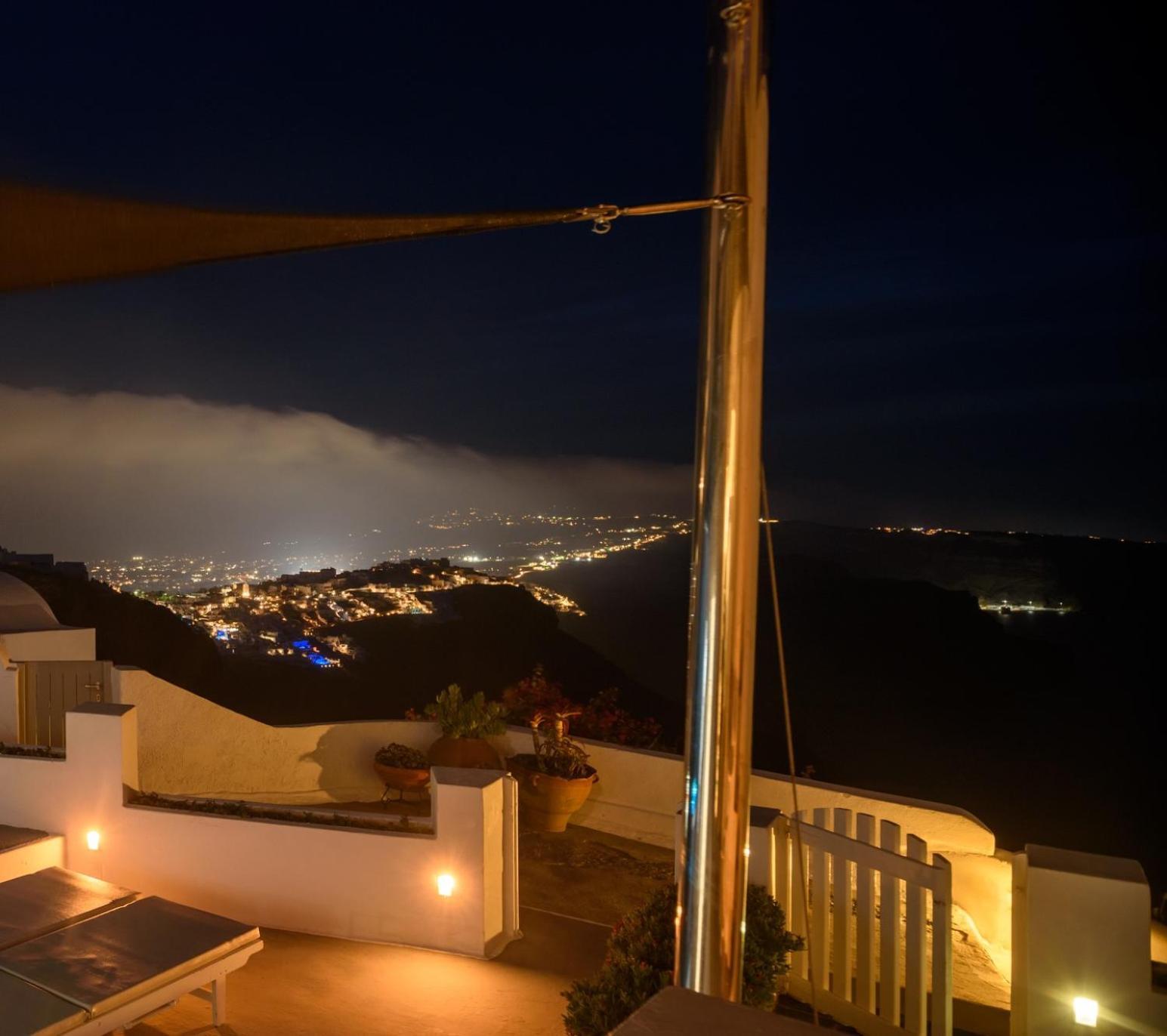Zenith Blue Traditional Hotel Imerovigli (Santorini)