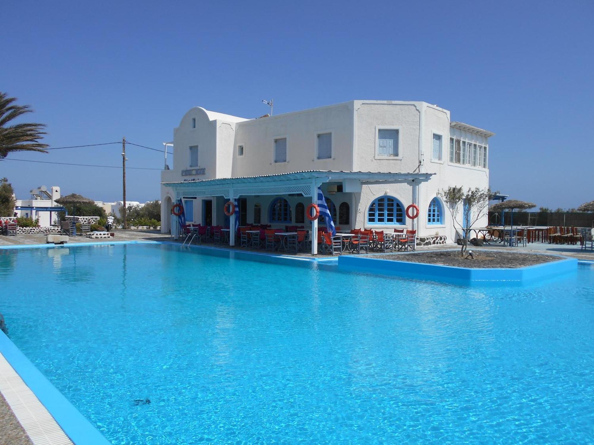 The Three Anchors Hotel Emporio (Santorini)