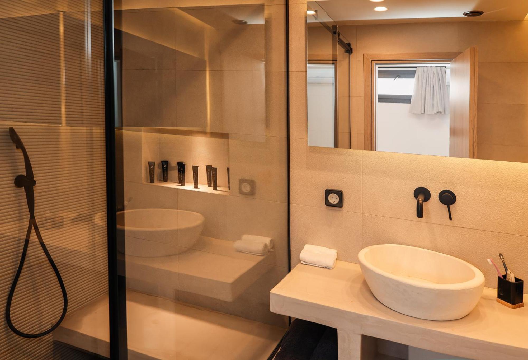 North Wind Luxury Hotel