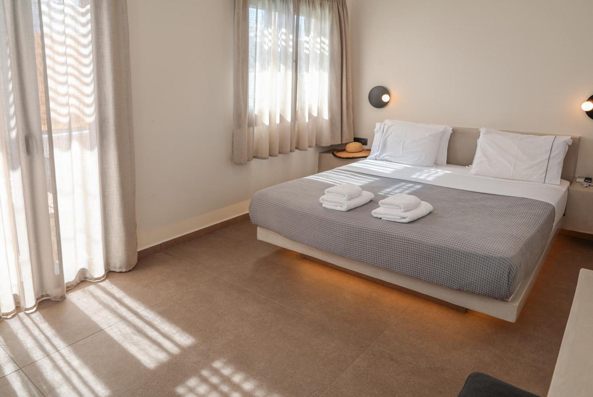 North Wind Luxury Hotel *