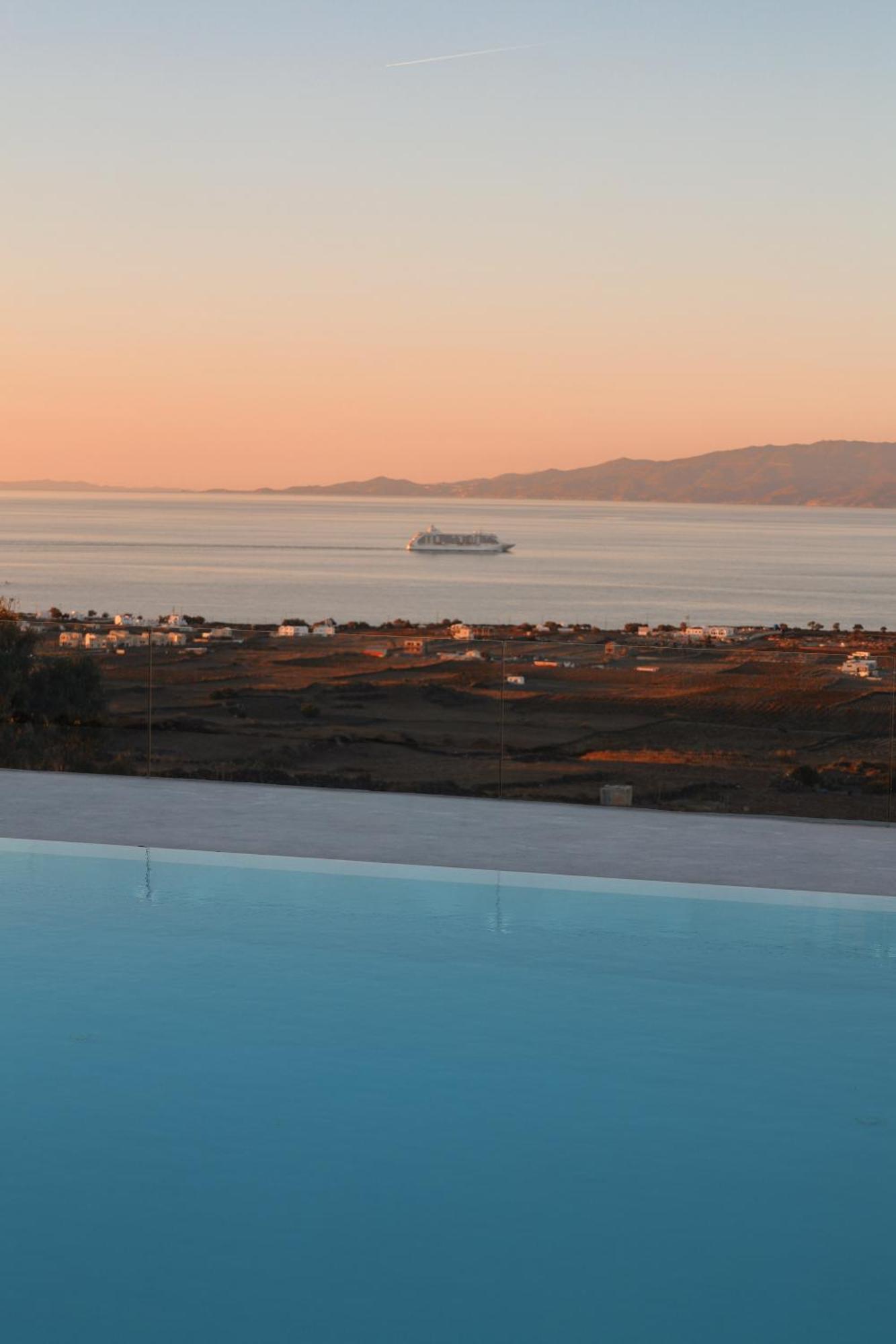 North Wind Luxury Oia (Santorini)