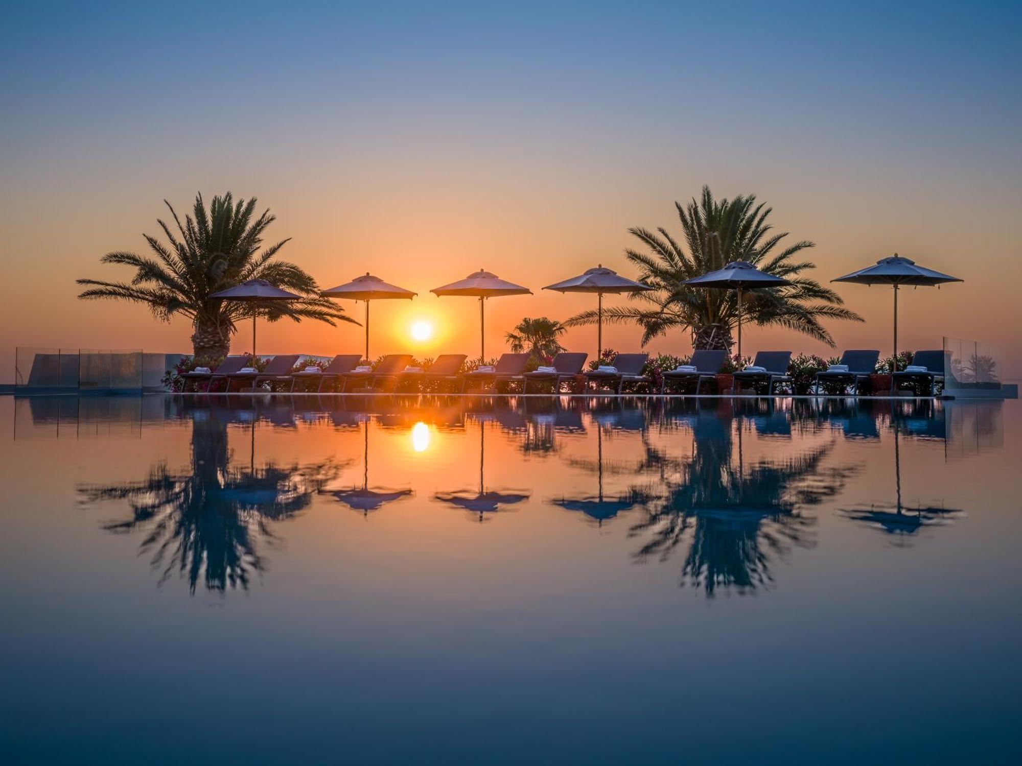 Nous Santorini Resort