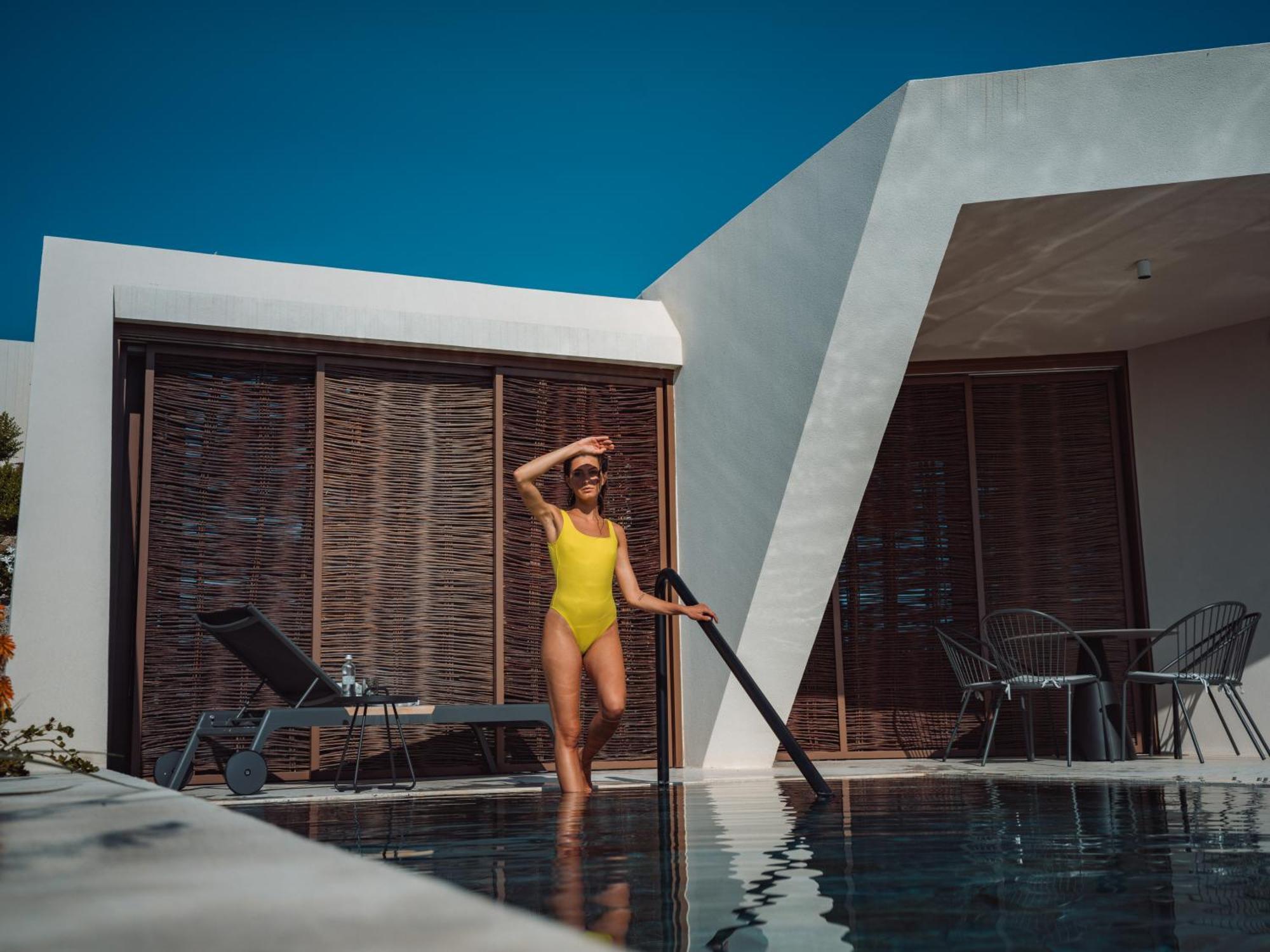 Nous Santorini Resort 5*