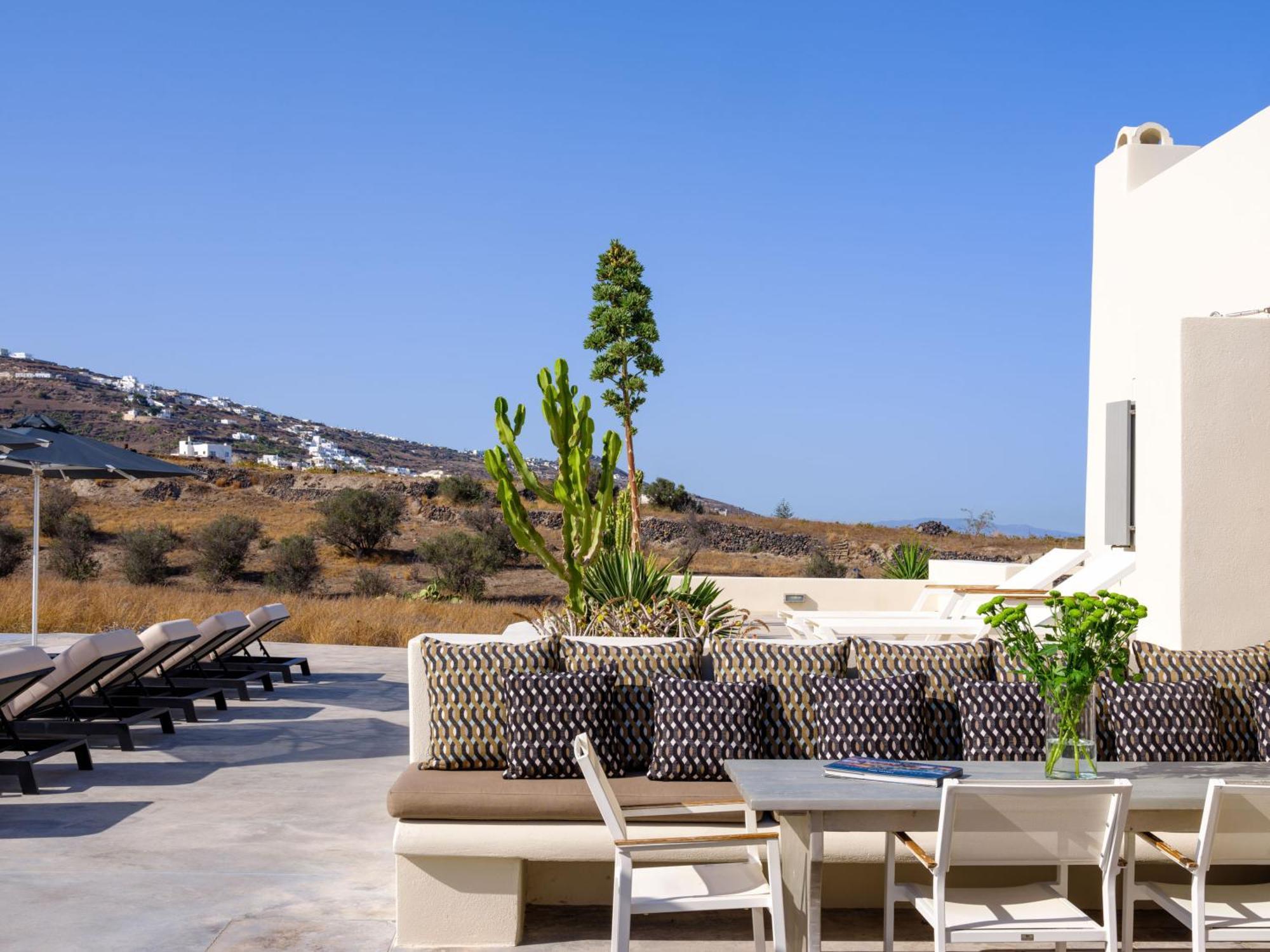 Of Lilies Villa Fira (Santorini)