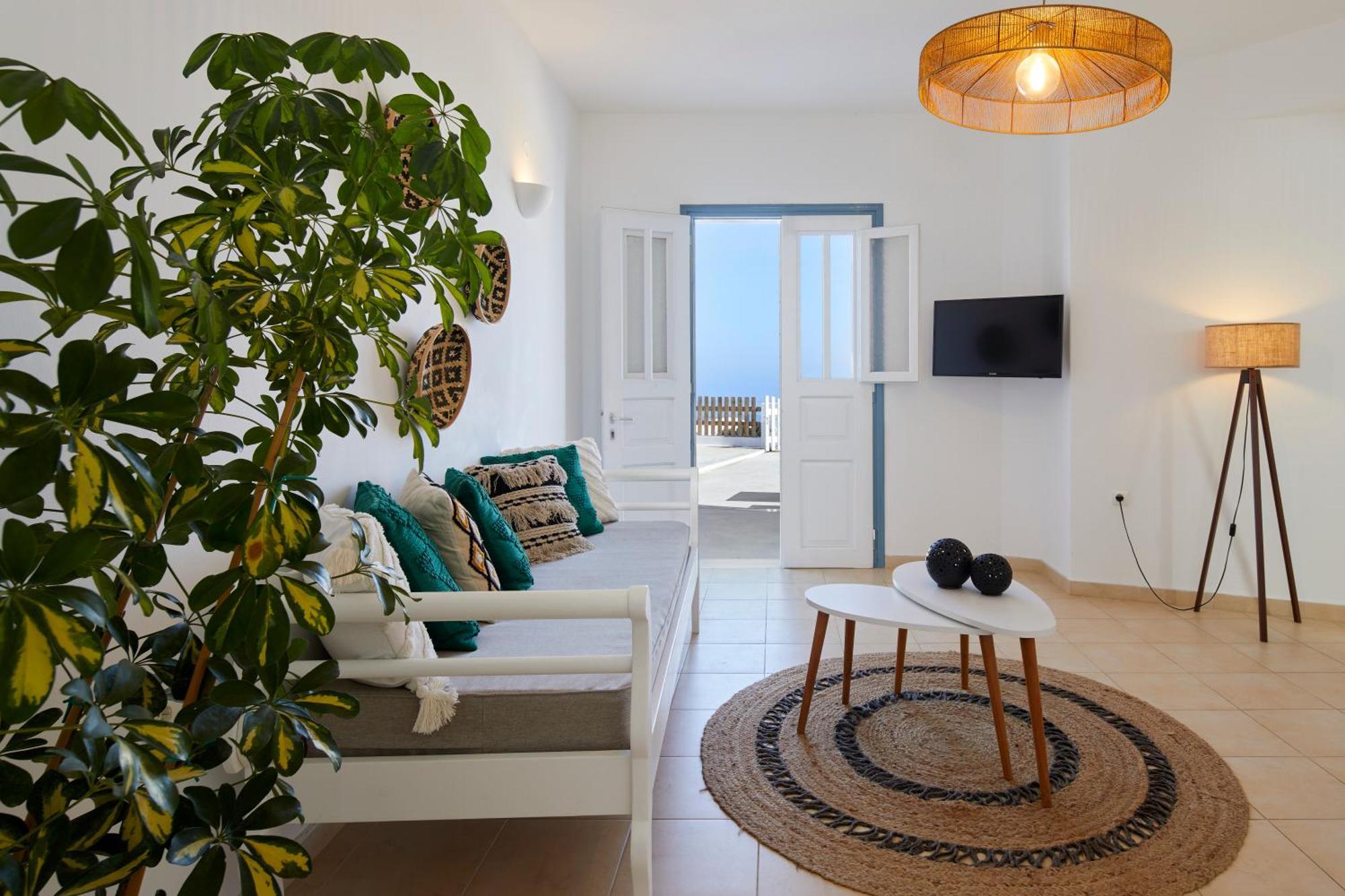 Athiri Santorini 3*
