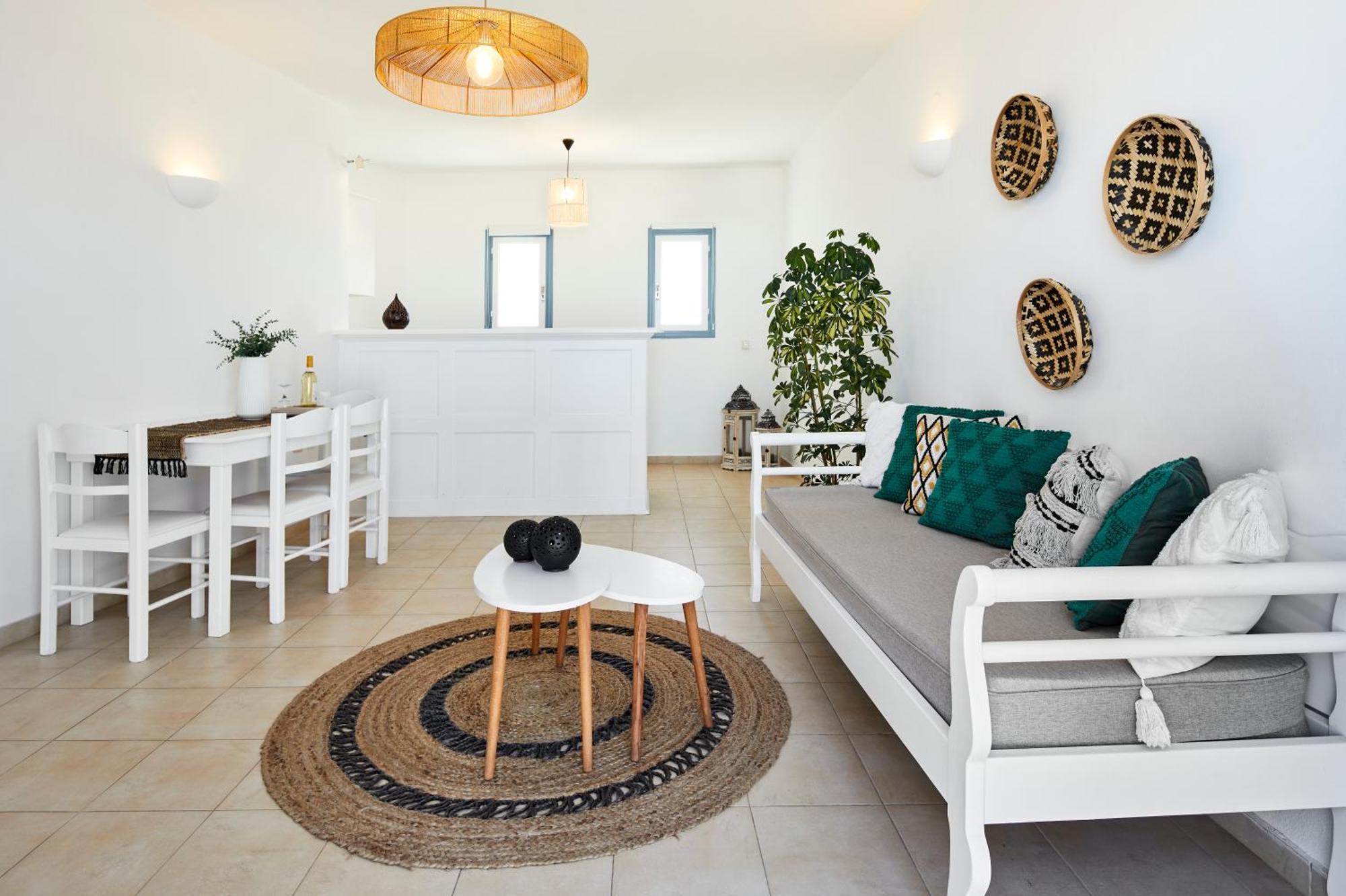 Athiri Santorini Hotel 3*