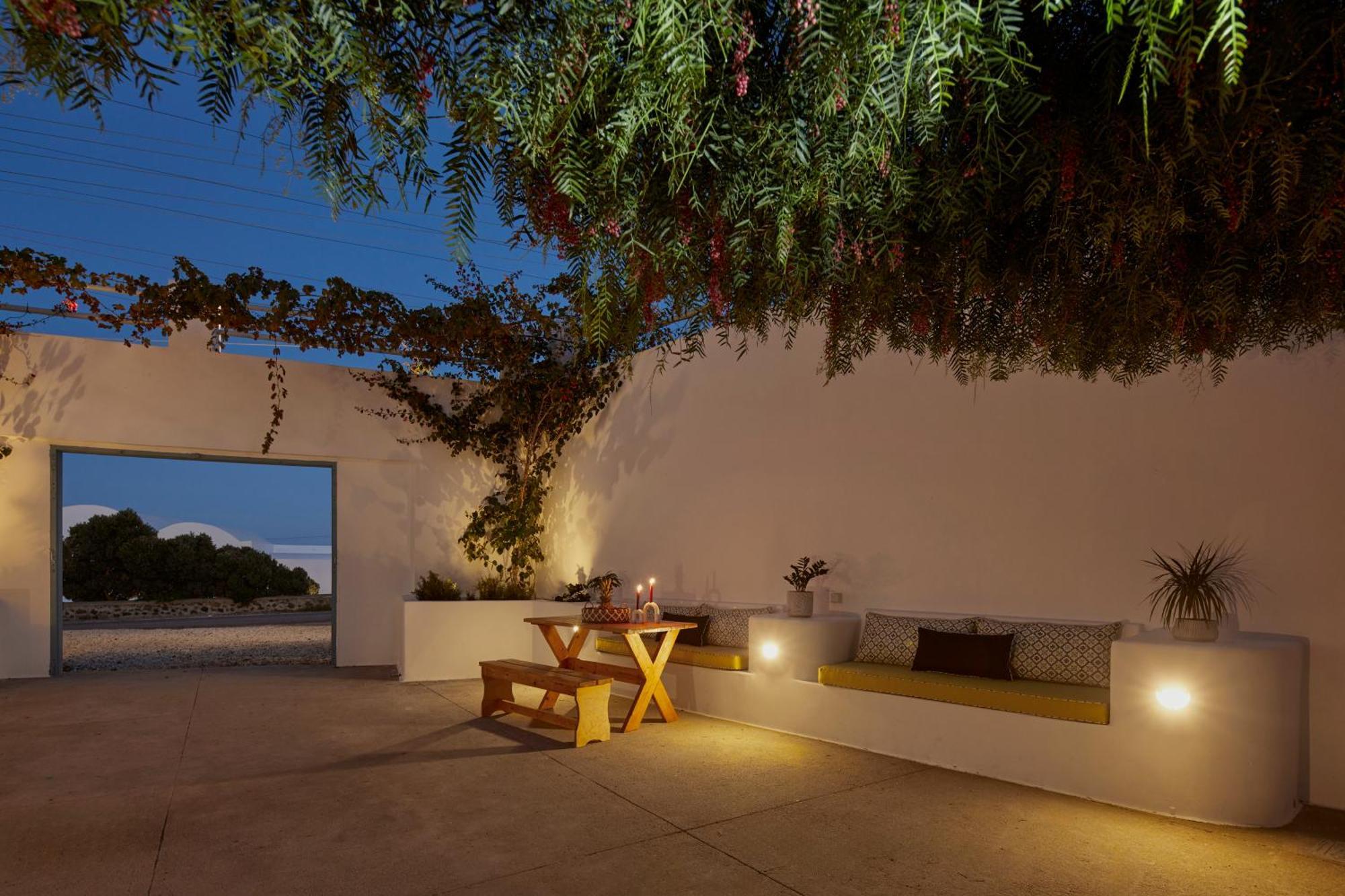 Athiri Santorini