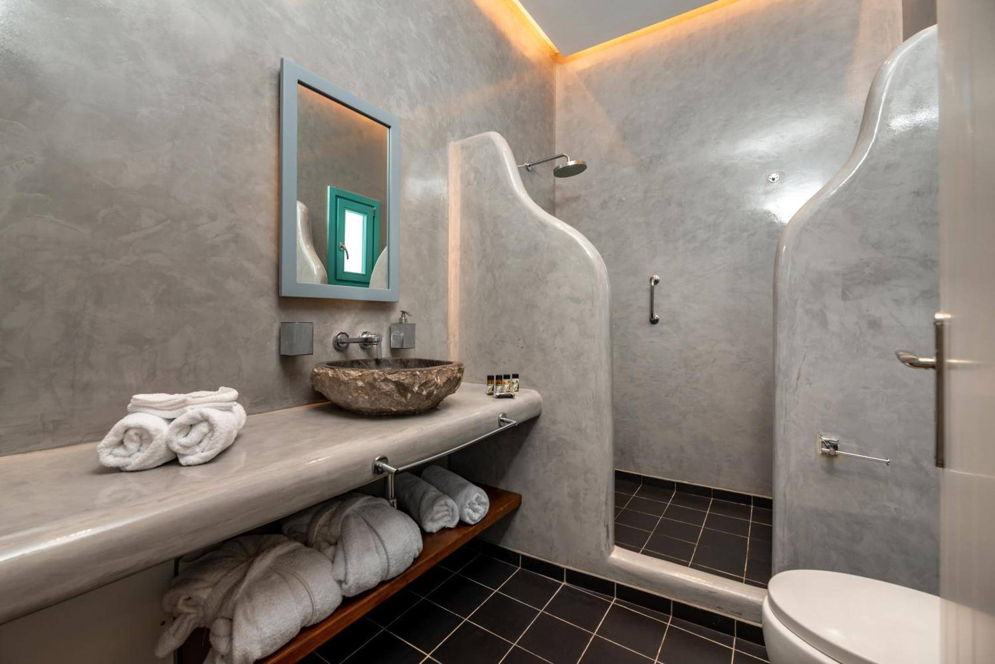 Santa Irina Luxury Sunny Lofts Perivolos (Santorini)