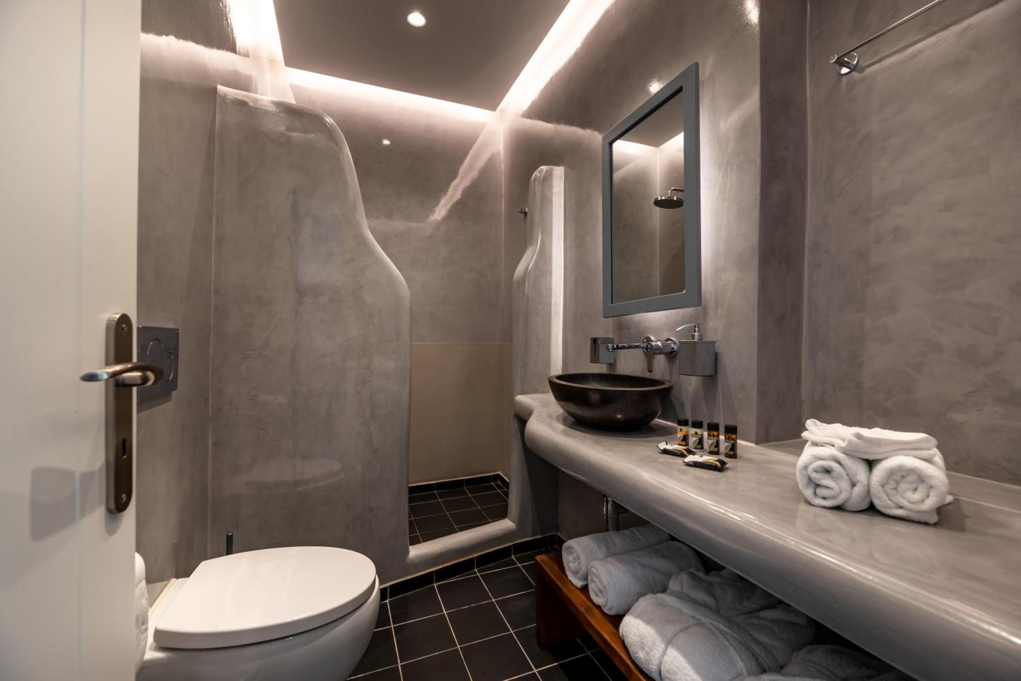 Santa Irina Luxury Sunny Lofts Perivolos (Santorini)